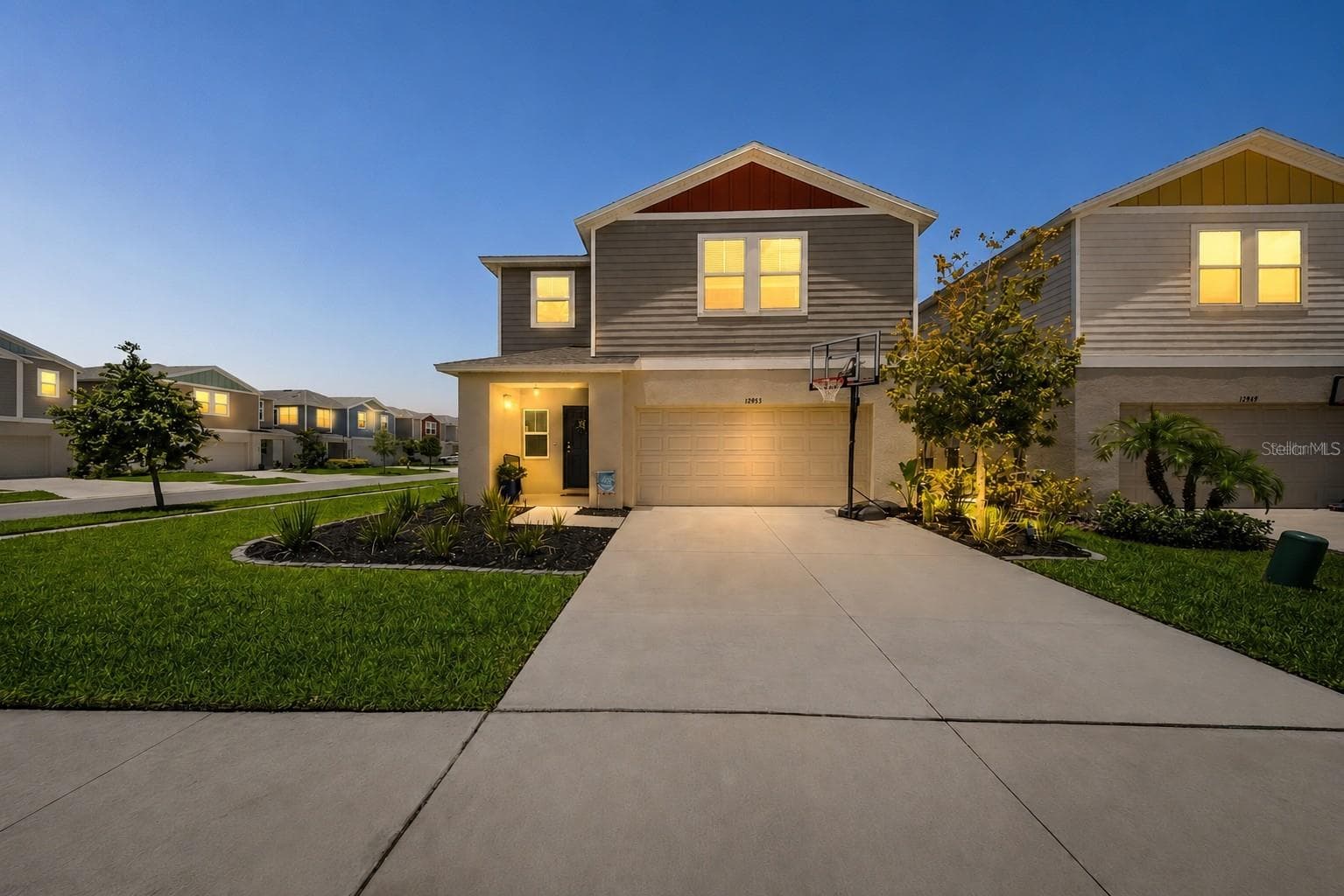 Single Family Residence at 12953 CAMARILLO PL, LITHIA, photo 2 of 45