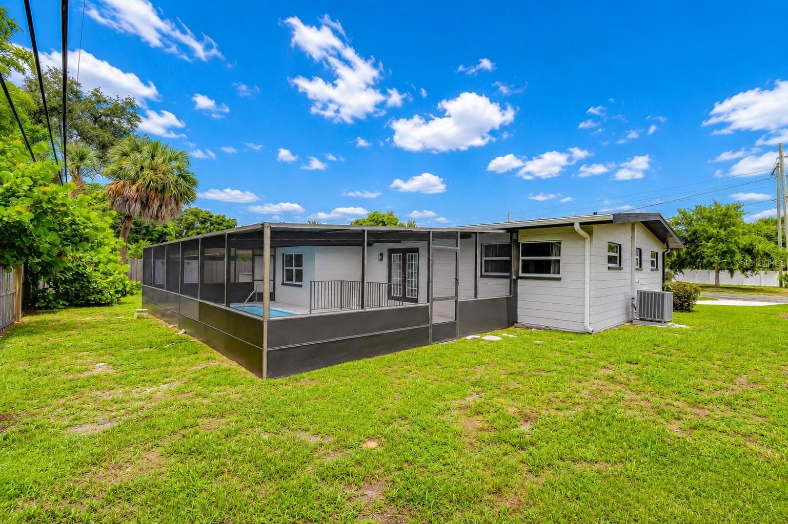Single Family Residence at 6871 4TH ST S, ST PETERSBURG, photo 11 of 46
