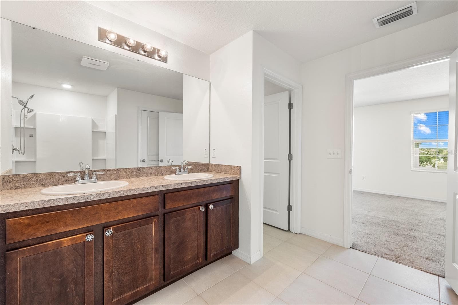 Single Family Residence at 7789 TUSCAN BAY CIR, WESLEY CHAPEL, photo 34 of 74