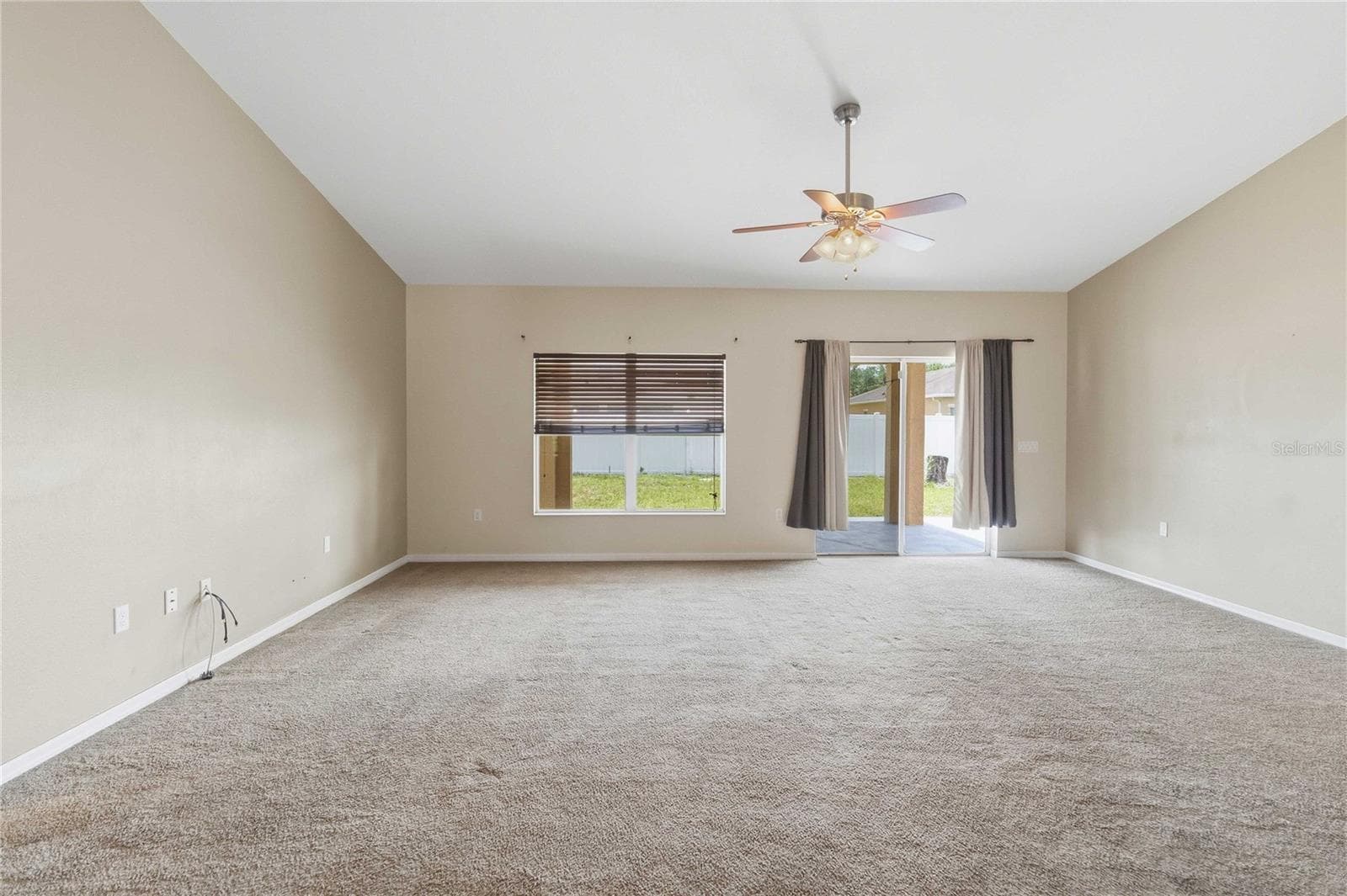 Living room - 4069 MARINA ISLE DR, KISSIMMEE