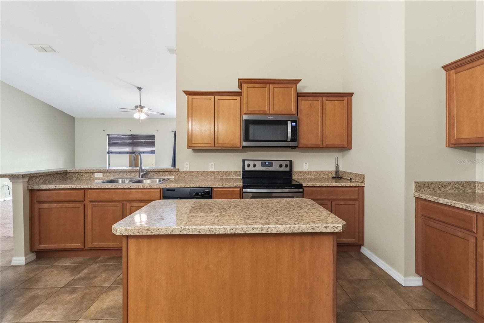 Kitchen - 4069 MARINA ISLE DR, KISSIMMEE