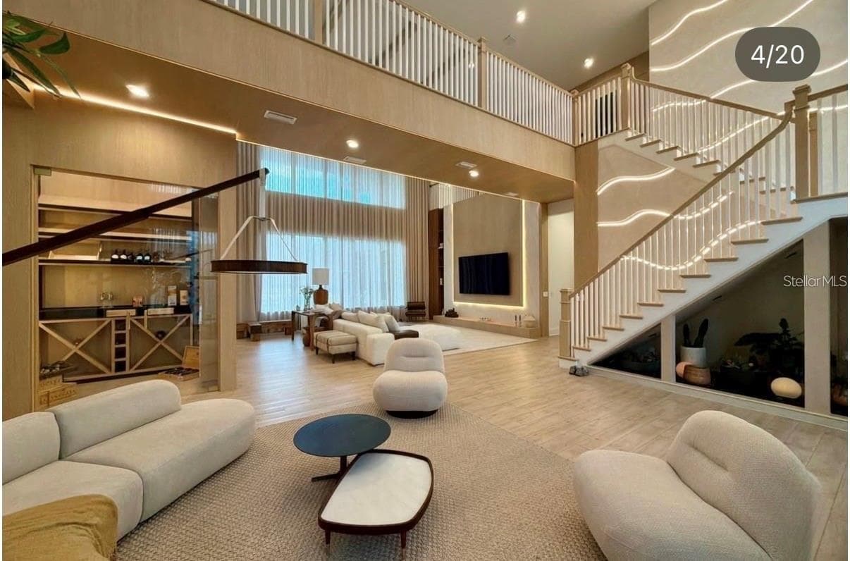 Single Family Residence at 15926 PENDIO DR, BELLA COLLINA, photo 11 of 78