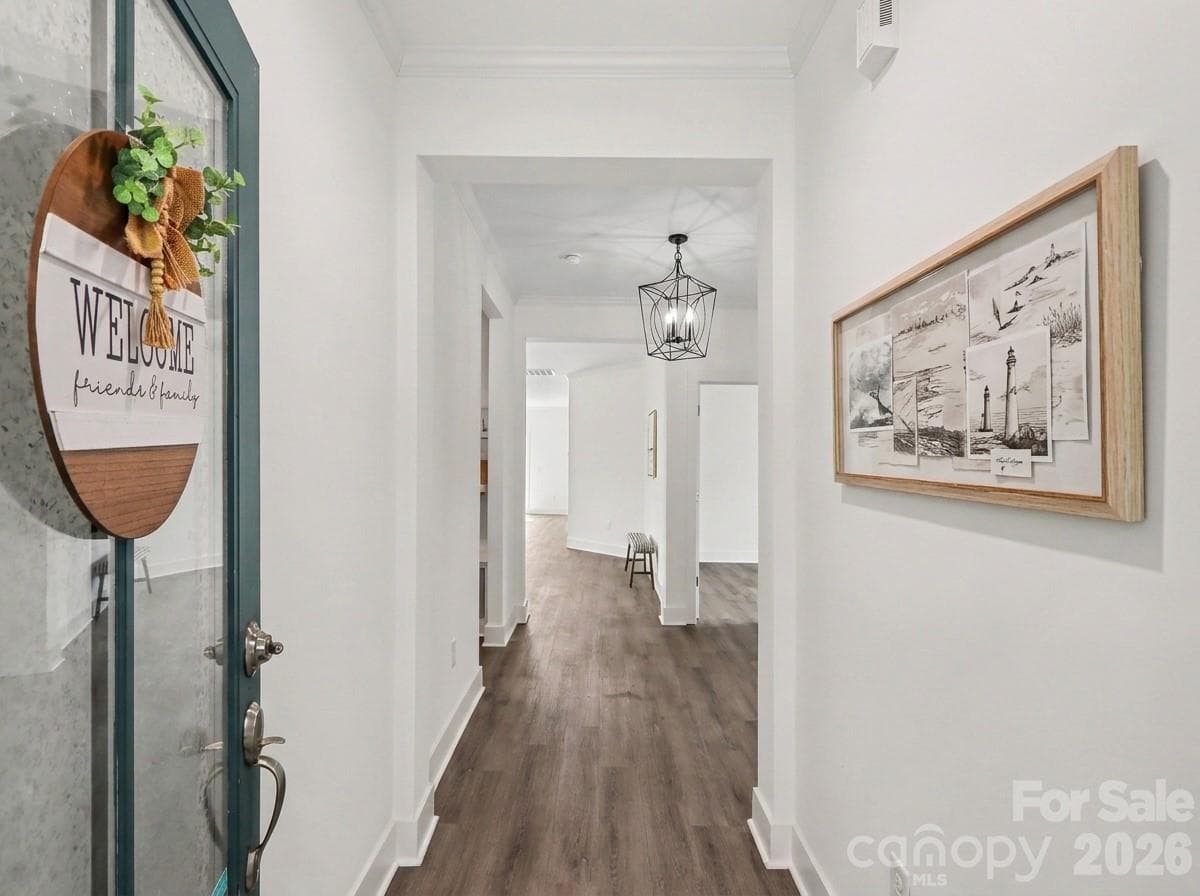 Entryway - Salisbury