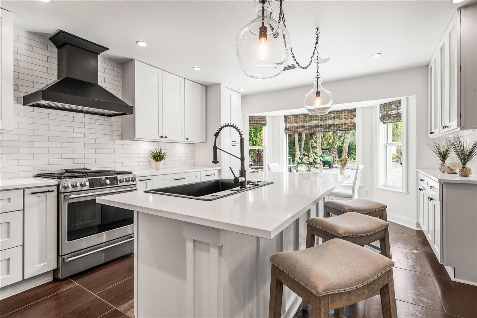 Single Family Residence at 550 N GULF BLVD, PLACIDA, photo 11 of 84