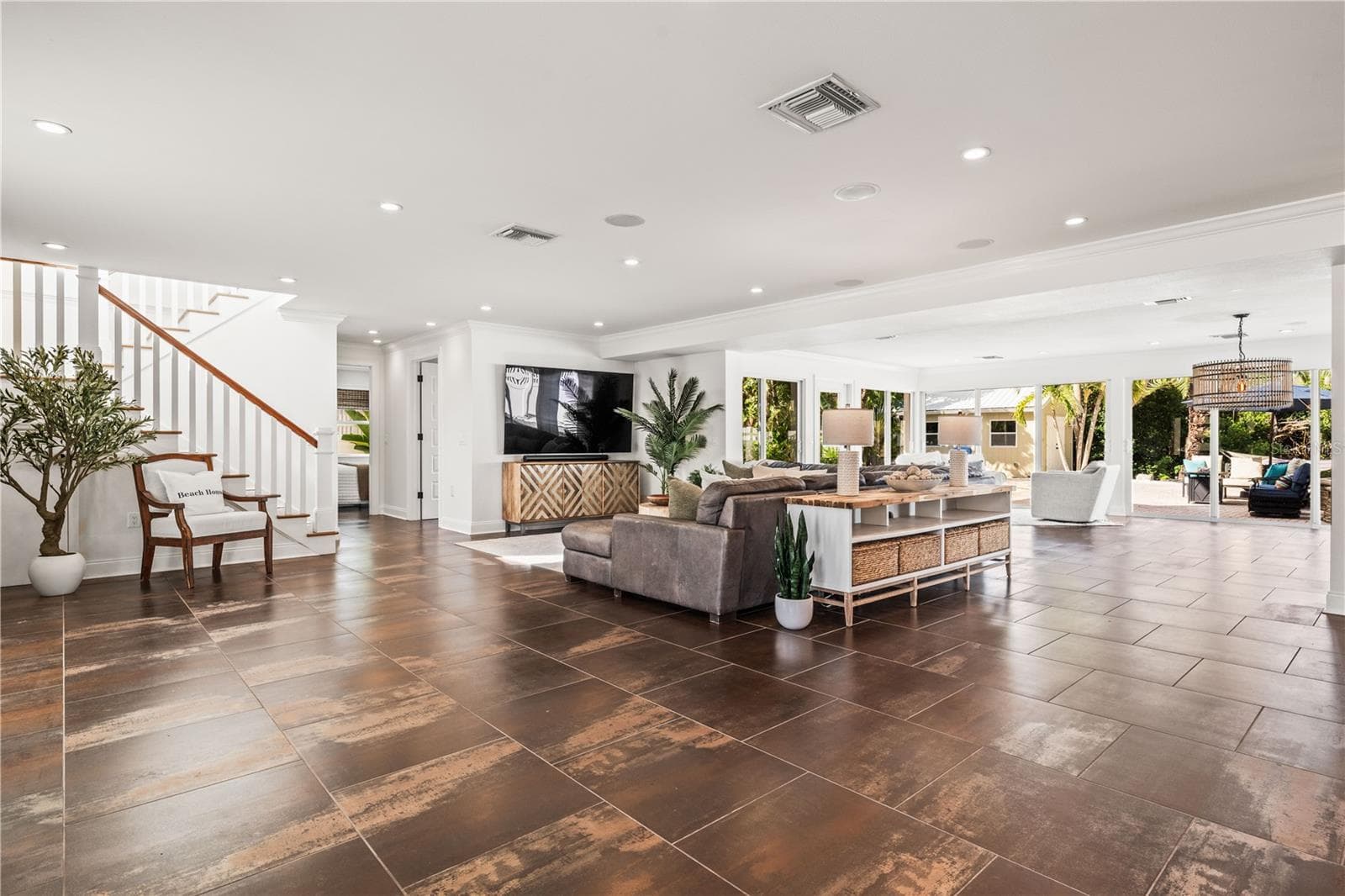 Single Family Residence at 550 N GULF BLVD, PLACIDA, photo 18 of 84