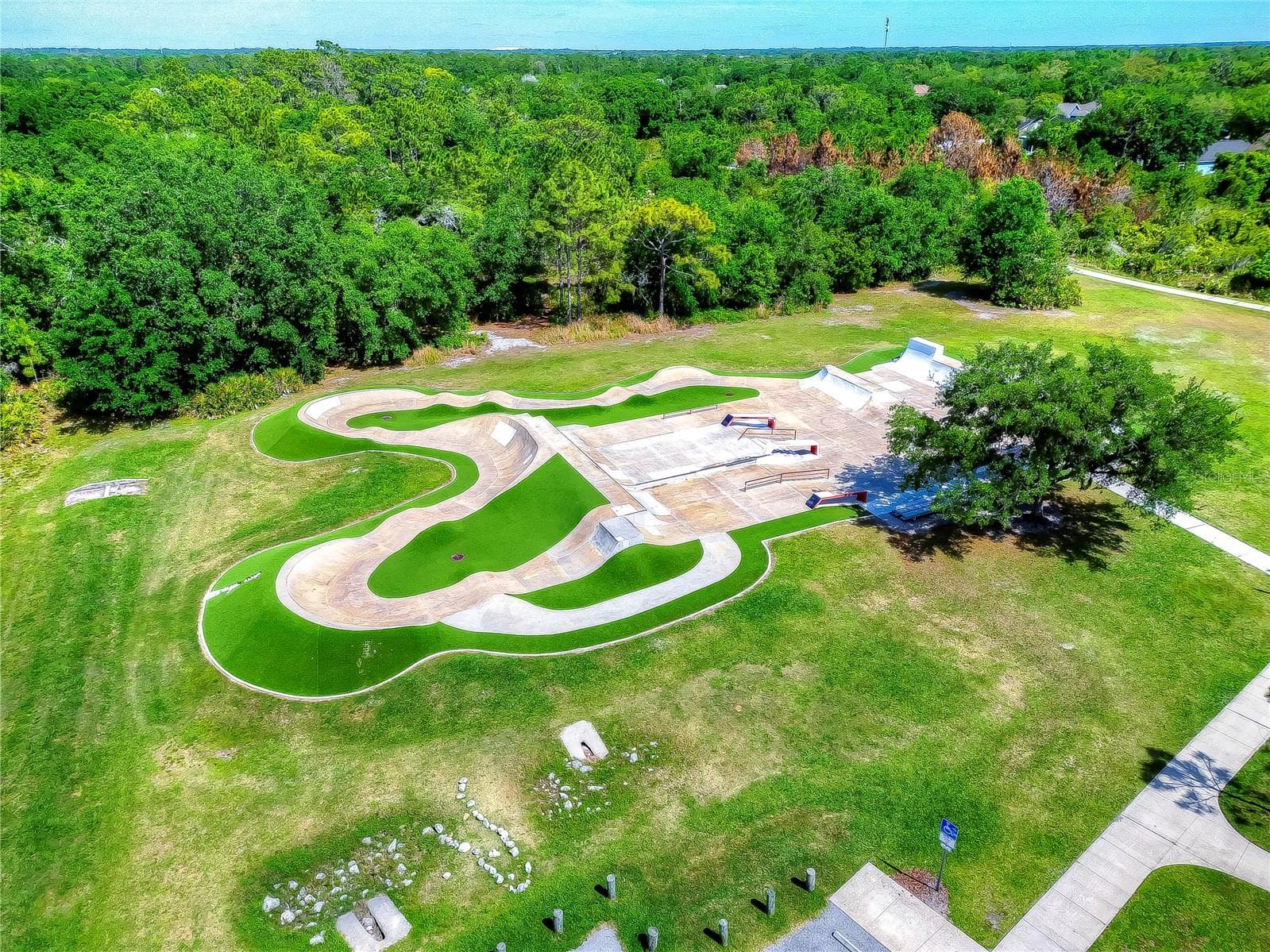 Miles of scenic community trails. - 6209 GANNETDALE DR, LITHIA