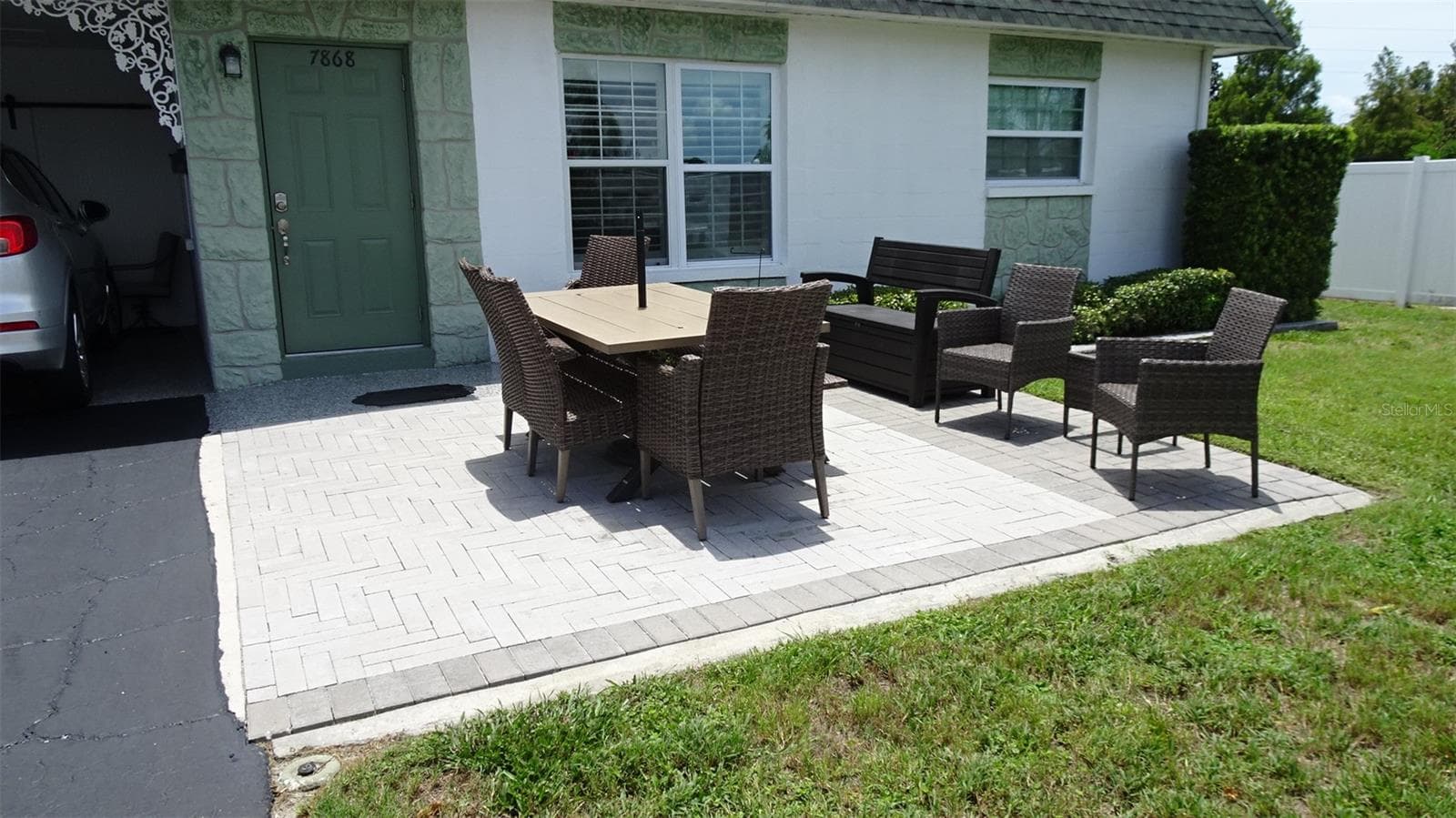 Private front yard patio. - 7868 40TH AVE N #7868, ST PETERSBURG