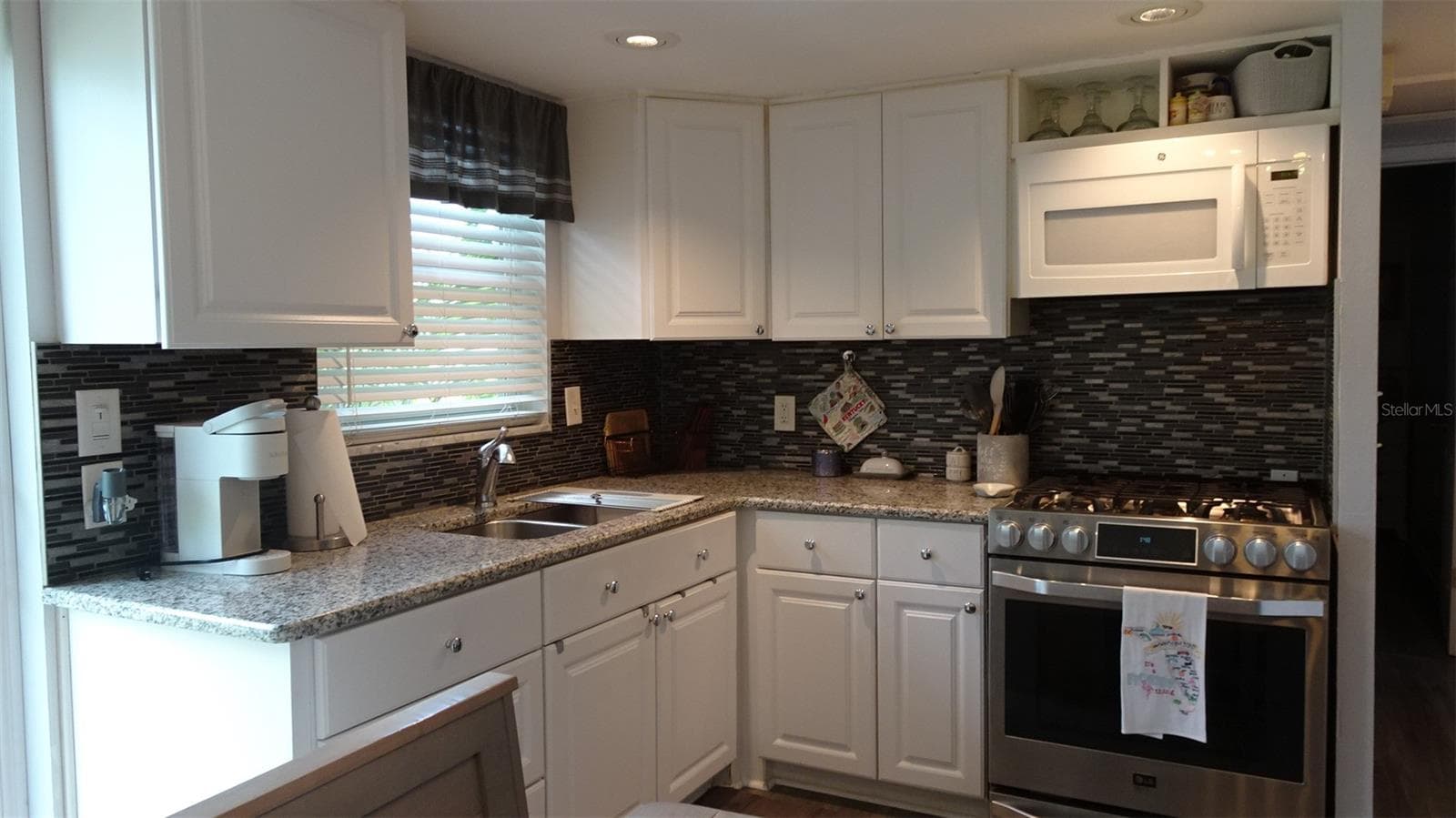 Condominium at 7868 40TH AVE N #7868, ST PETERSBURG, photo 31 of 48