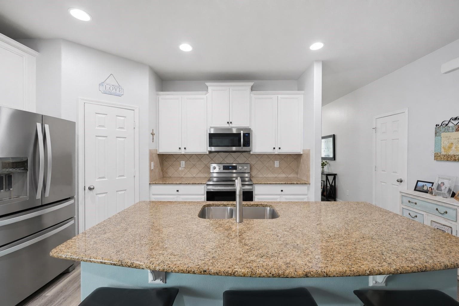 Single Family Residence at 2814 MAPLE BROOK LOOP, LUTZ, photo 9 of 54