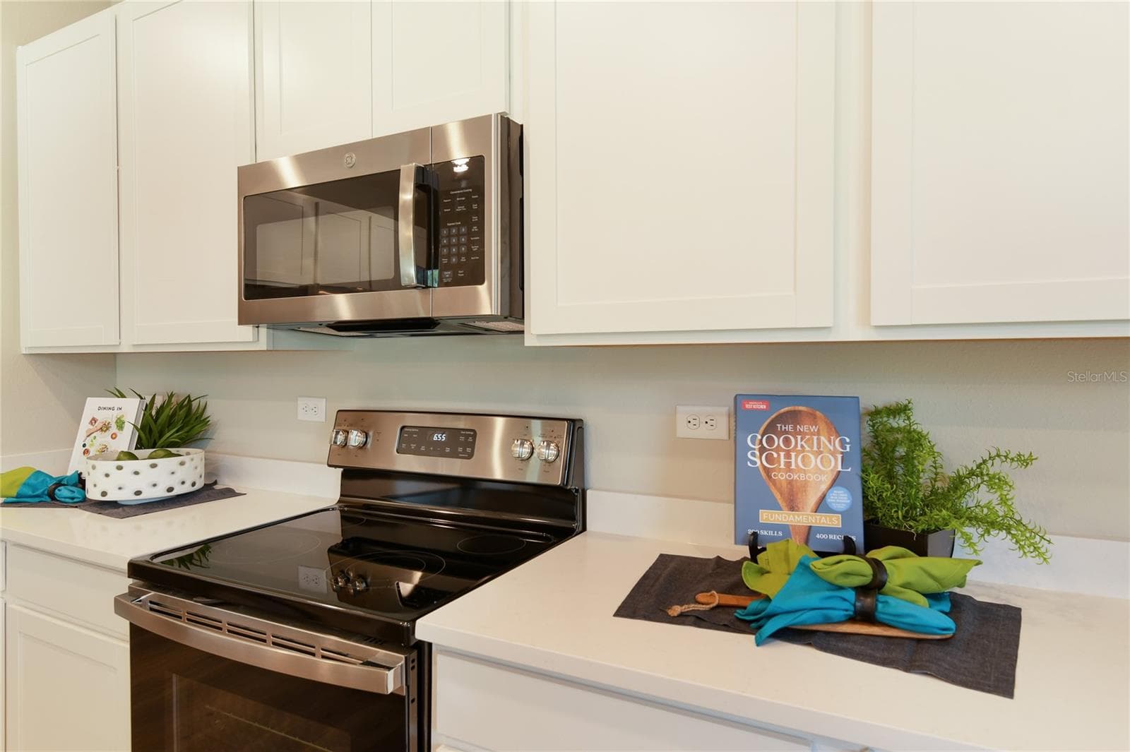 Single Family Residence at 5854 SUNLIT BEND WAY, APOLLO BEACH, photo 9 of 31