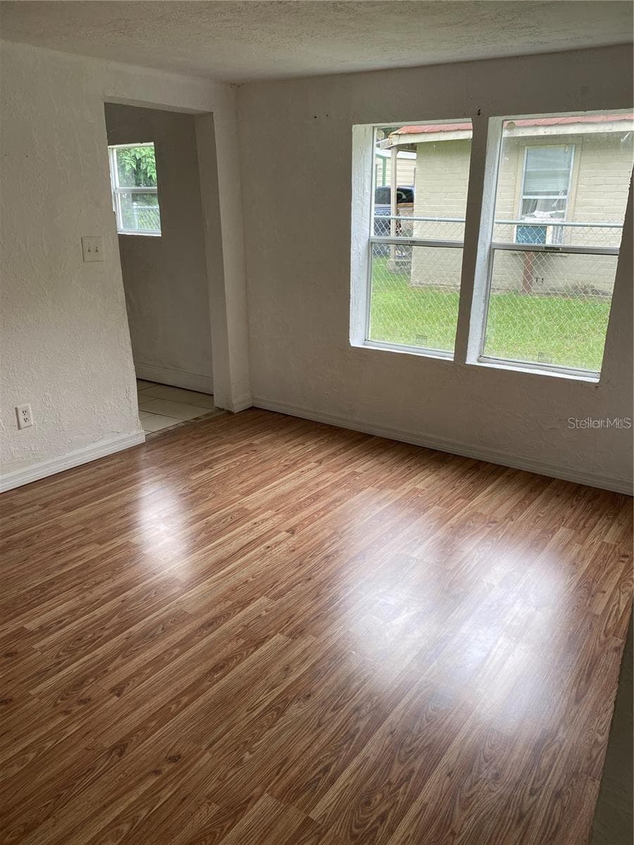 Single Family Residence at 414 NW 9TH AVE, OCALA, photo 2 of 13