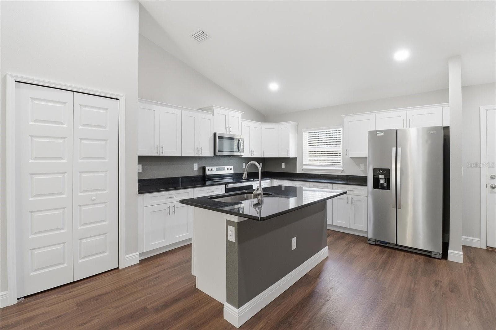 Duplex at 9144/9146 N PEACHTREE WAY, CITRUS SPRINGS, photo 6 of 30