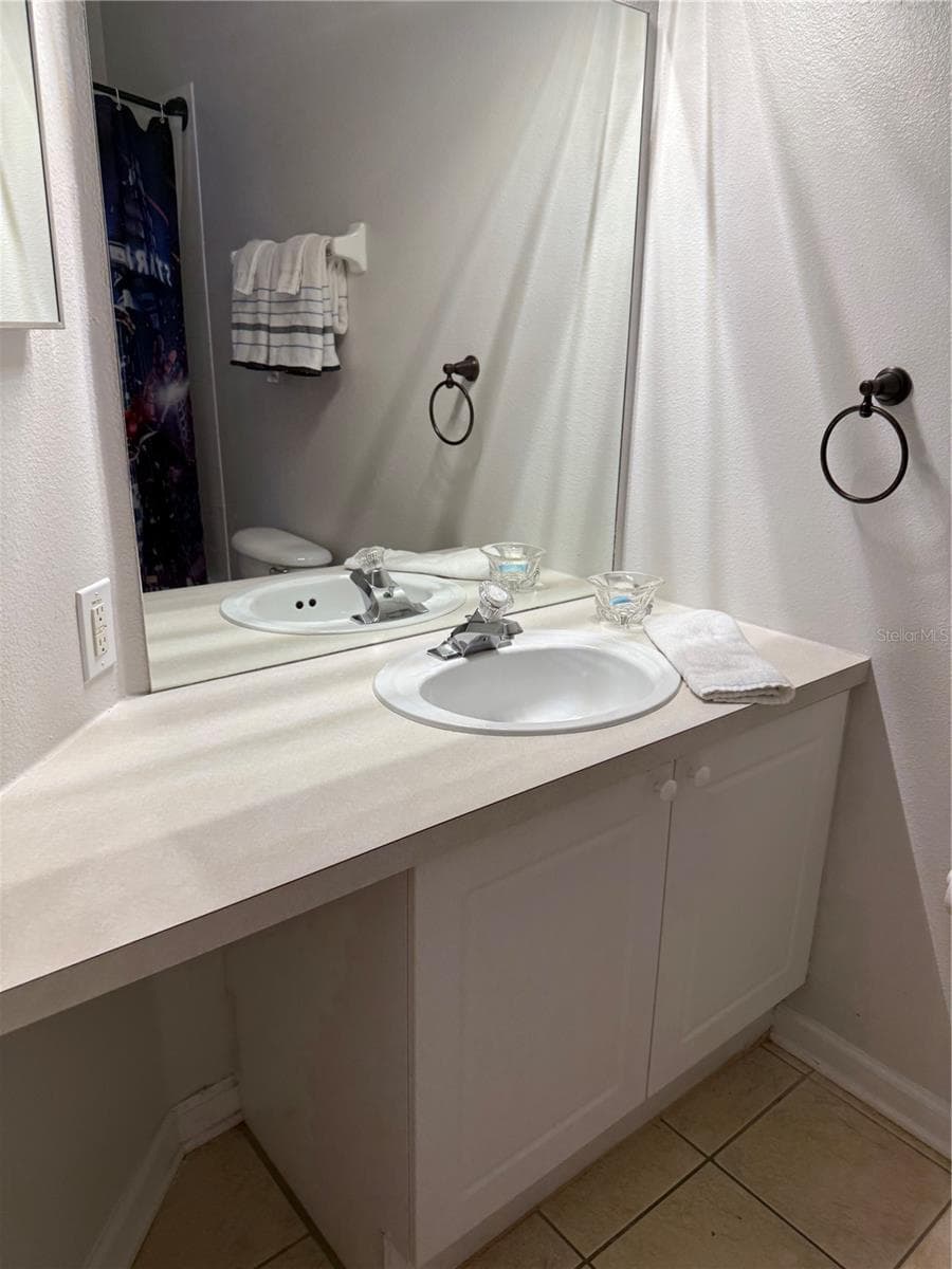 Single Family Residence at 8105 SUN PALM DR, KISSIMMEE, photo 6 of 17