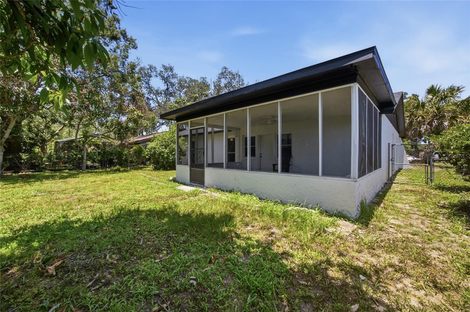 Single Family Residence at 13510 CAPITOL DR, TAMPA, photo 29 of 31