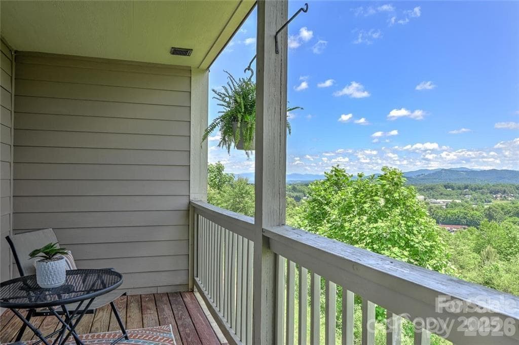 Main Level Deck - 29 Rotunda Circle, Asheville