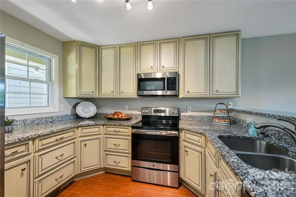Kitchen Bar to Living Room - 29 Rotunda Circle, Asheville