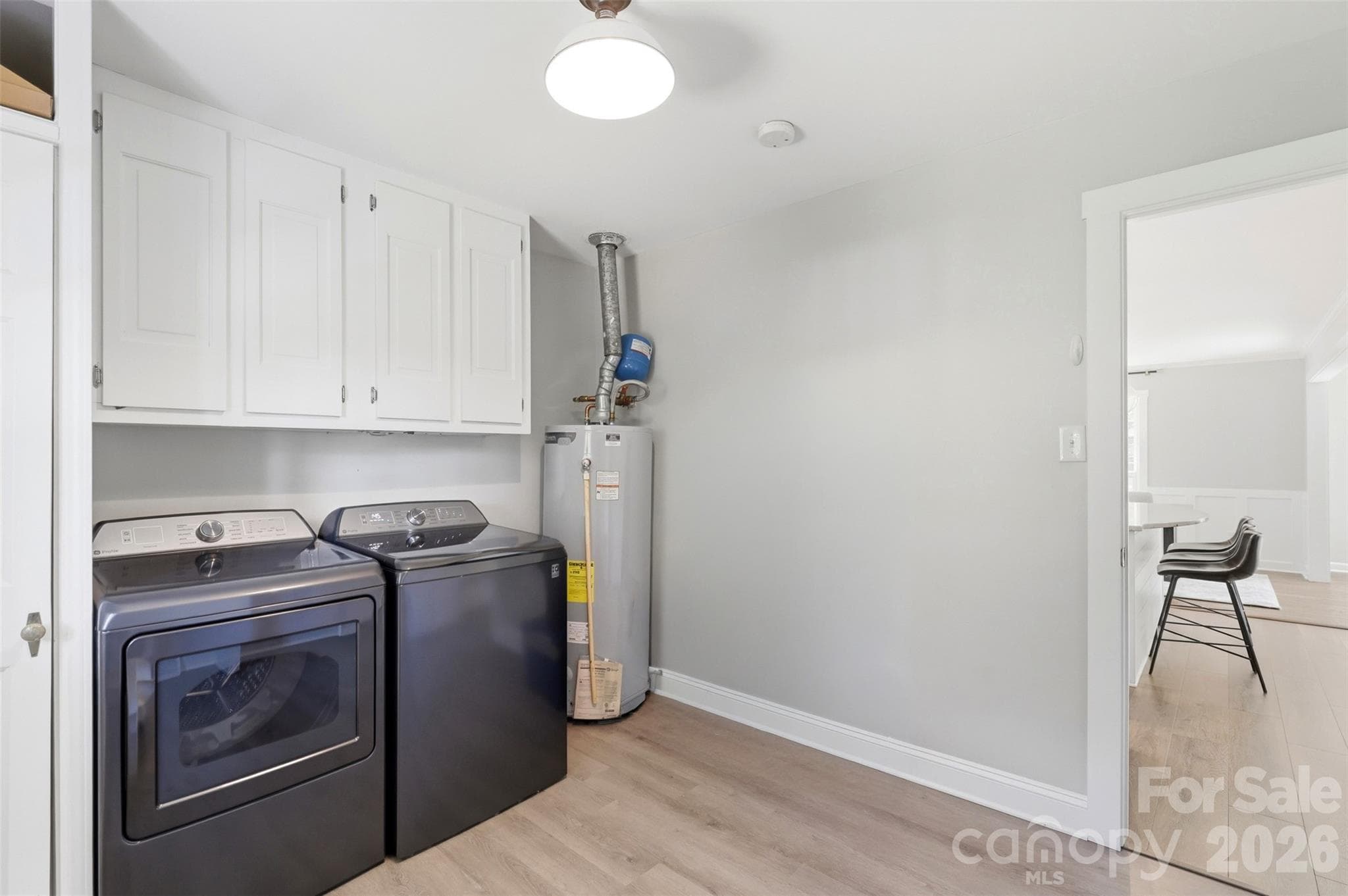 Single Family Residence at 8115 Knollbrook Drive, Charlotte, photo 36 of 46