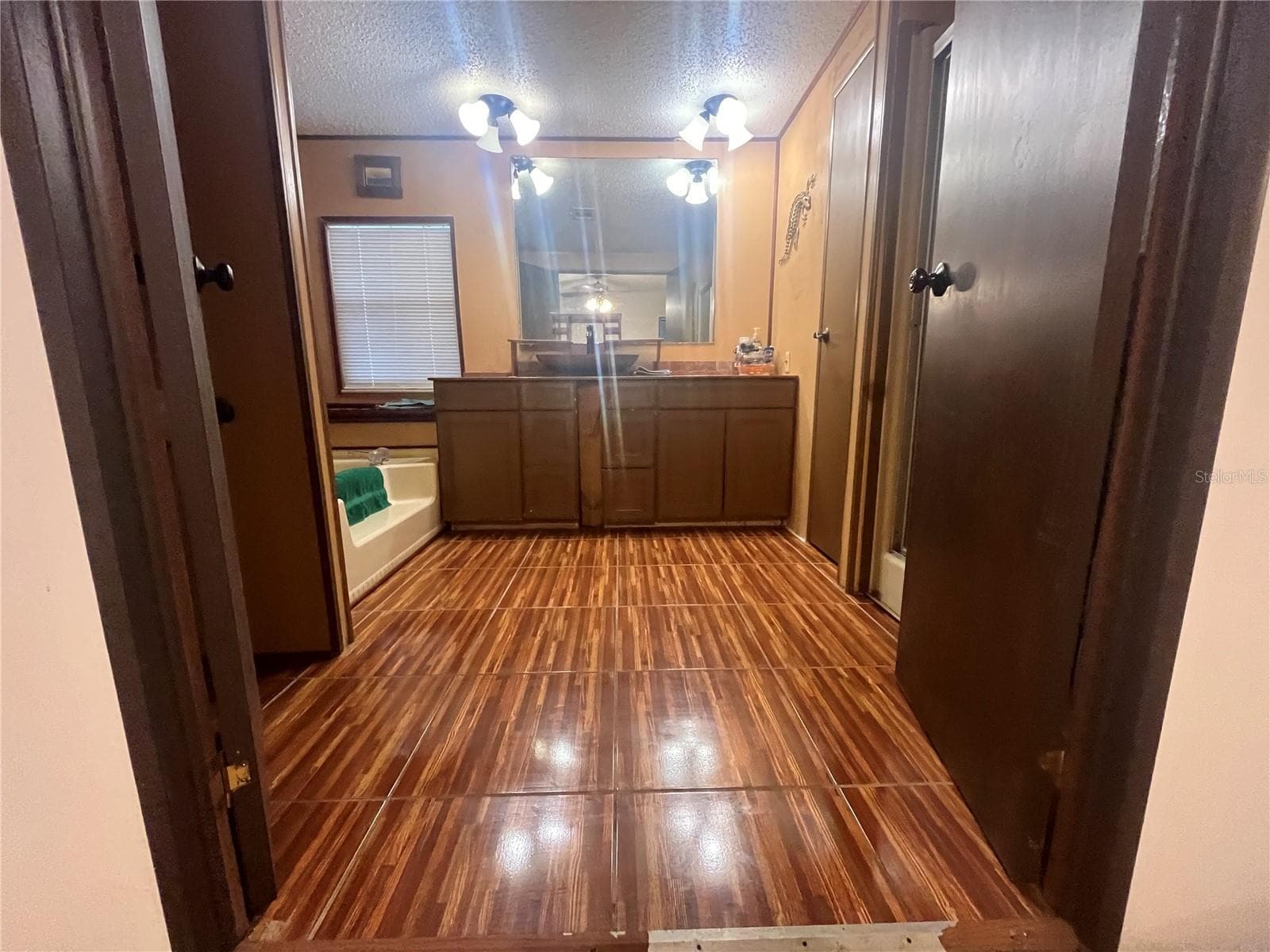 Primary bathroom - 4010 GLEN RD, LAKELAND