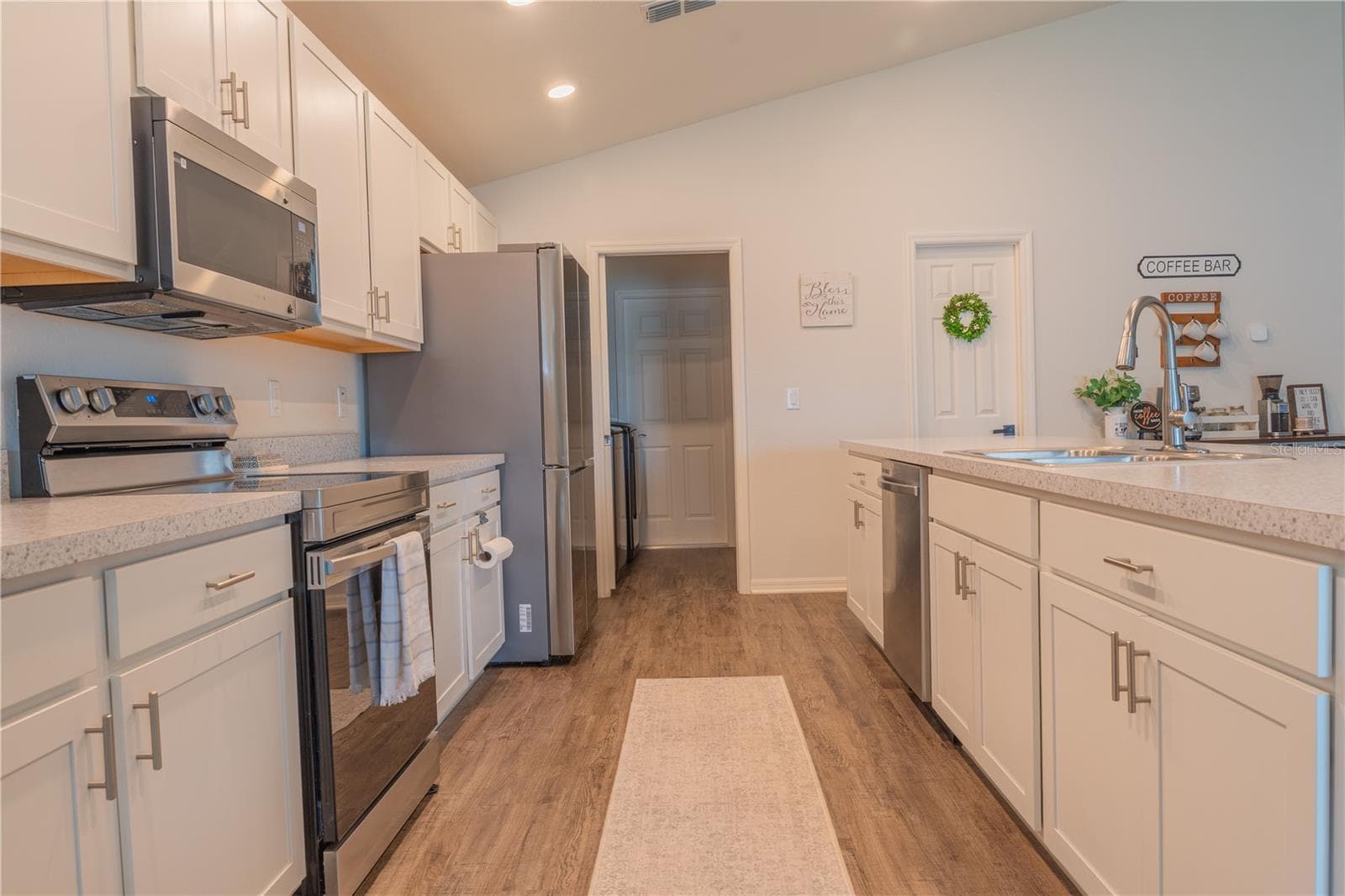 Single Family Residence at 909 MONTGOMERY LN, POLK CITY, photo 7 of 30
