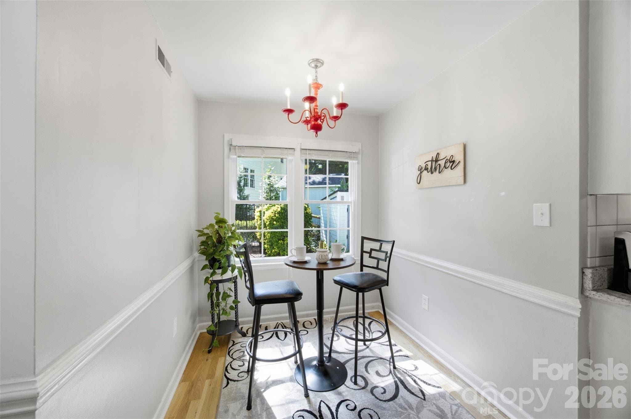 Single Family Residence at 2811 Creekbed Lane, Charlotte, photo 9 of 38