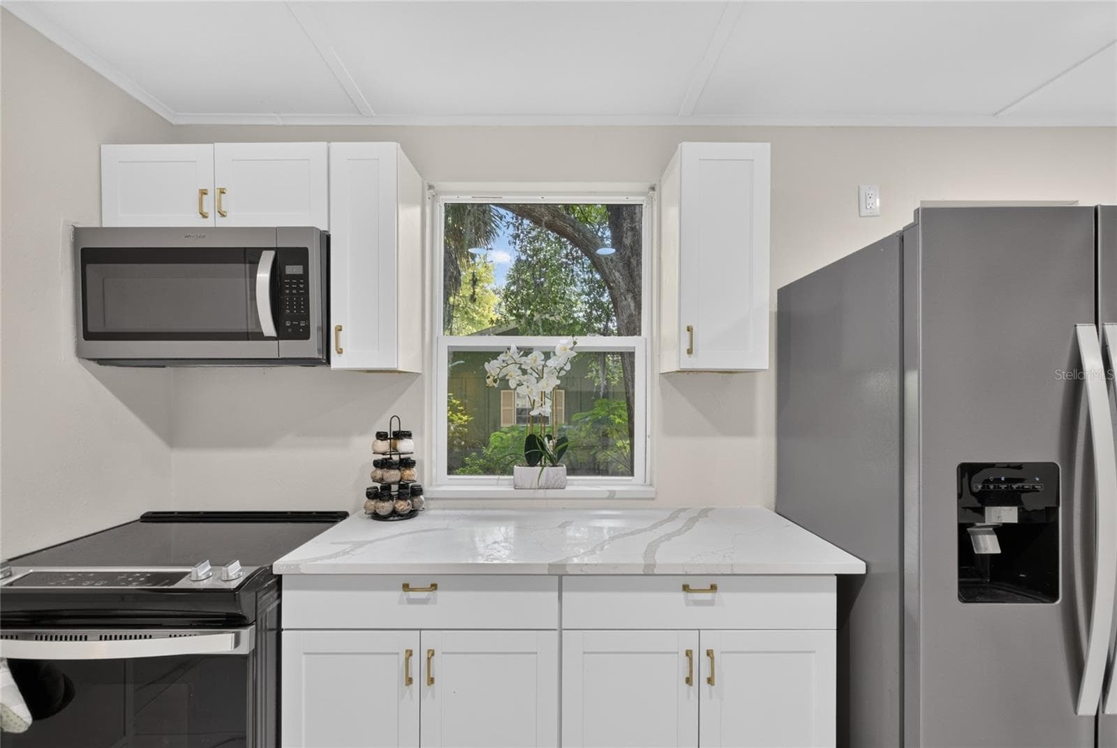 Single Family Residence at 111 2ND ST, MELROSE, photo 14 of 46