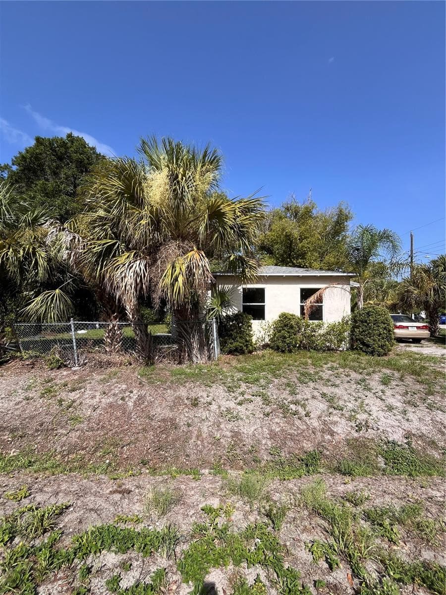 Side of property, Sterling Ave. - 3702 OHIO AVE, TAMPA