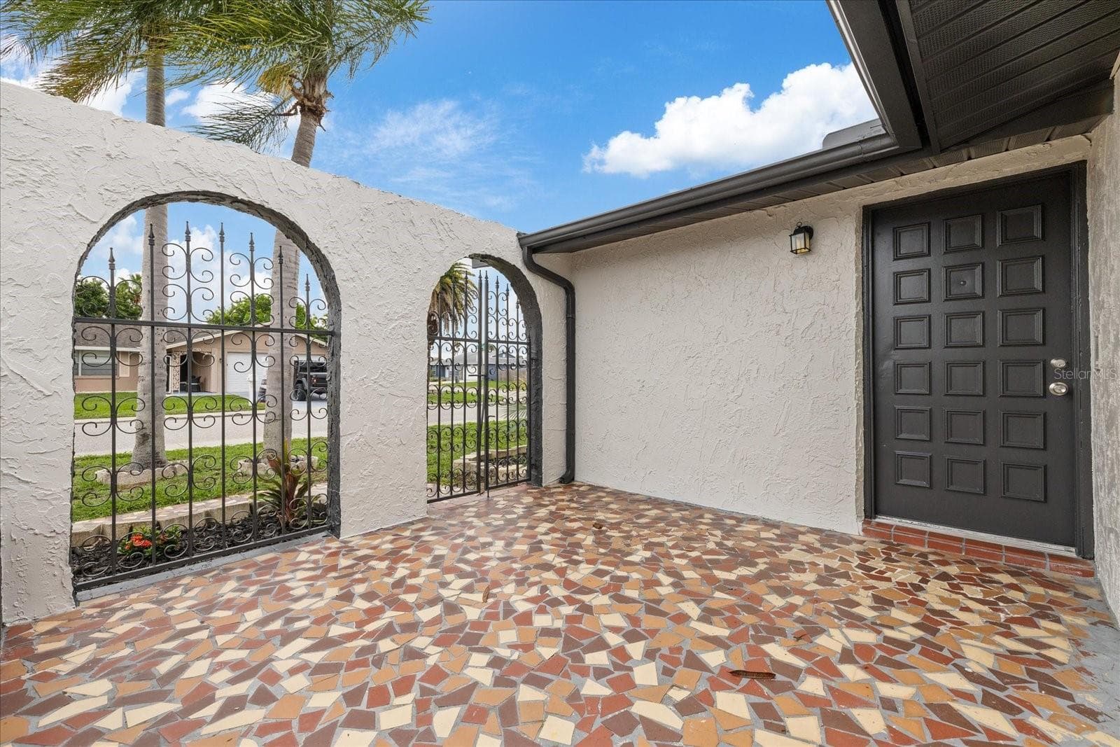 Single Family Residence at 9401 GLEN MOOR LN, PORT RICHEY, photo 7 of 44