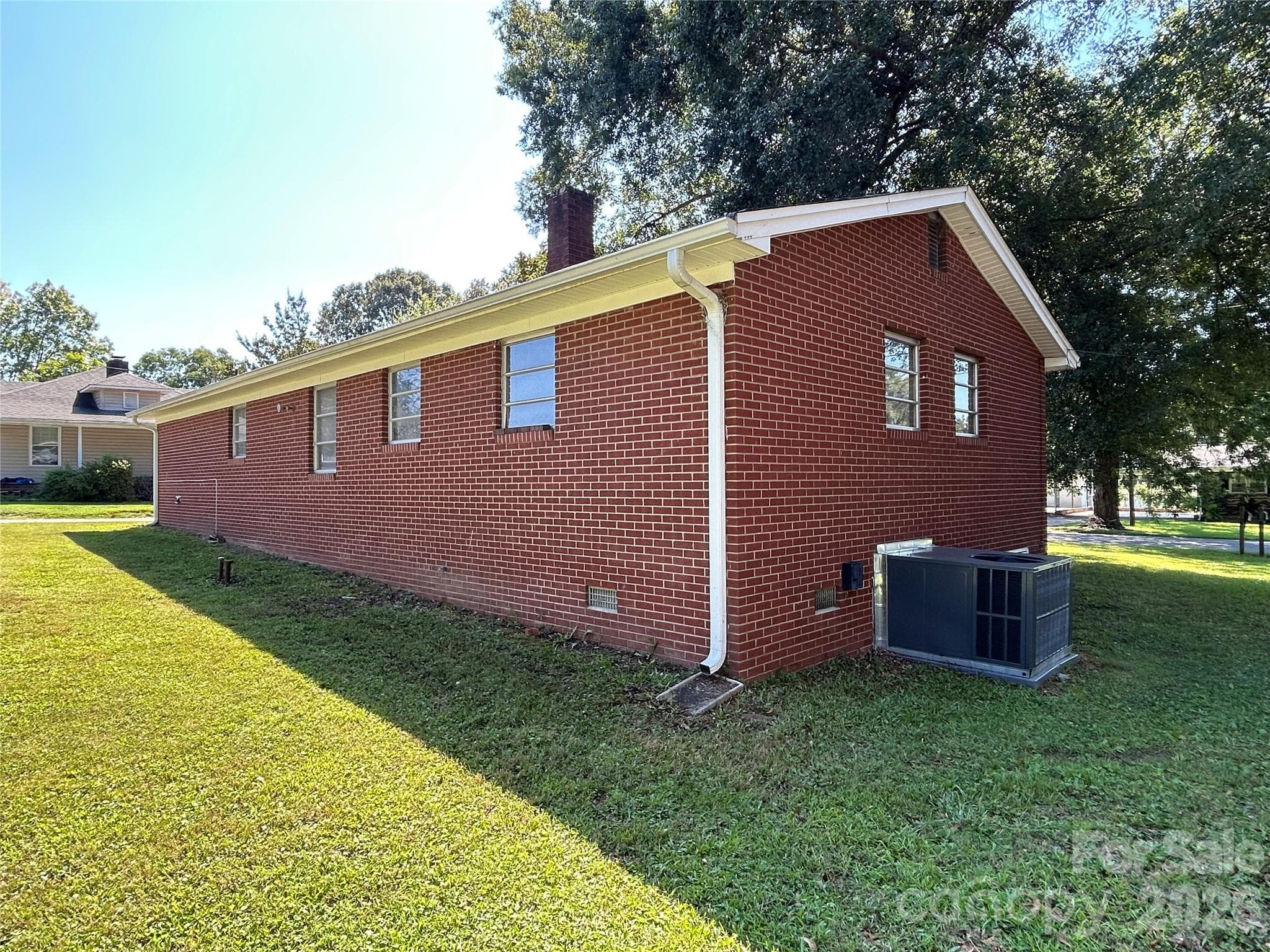 Single Family Residence at Gastonia, photo 5 of 20