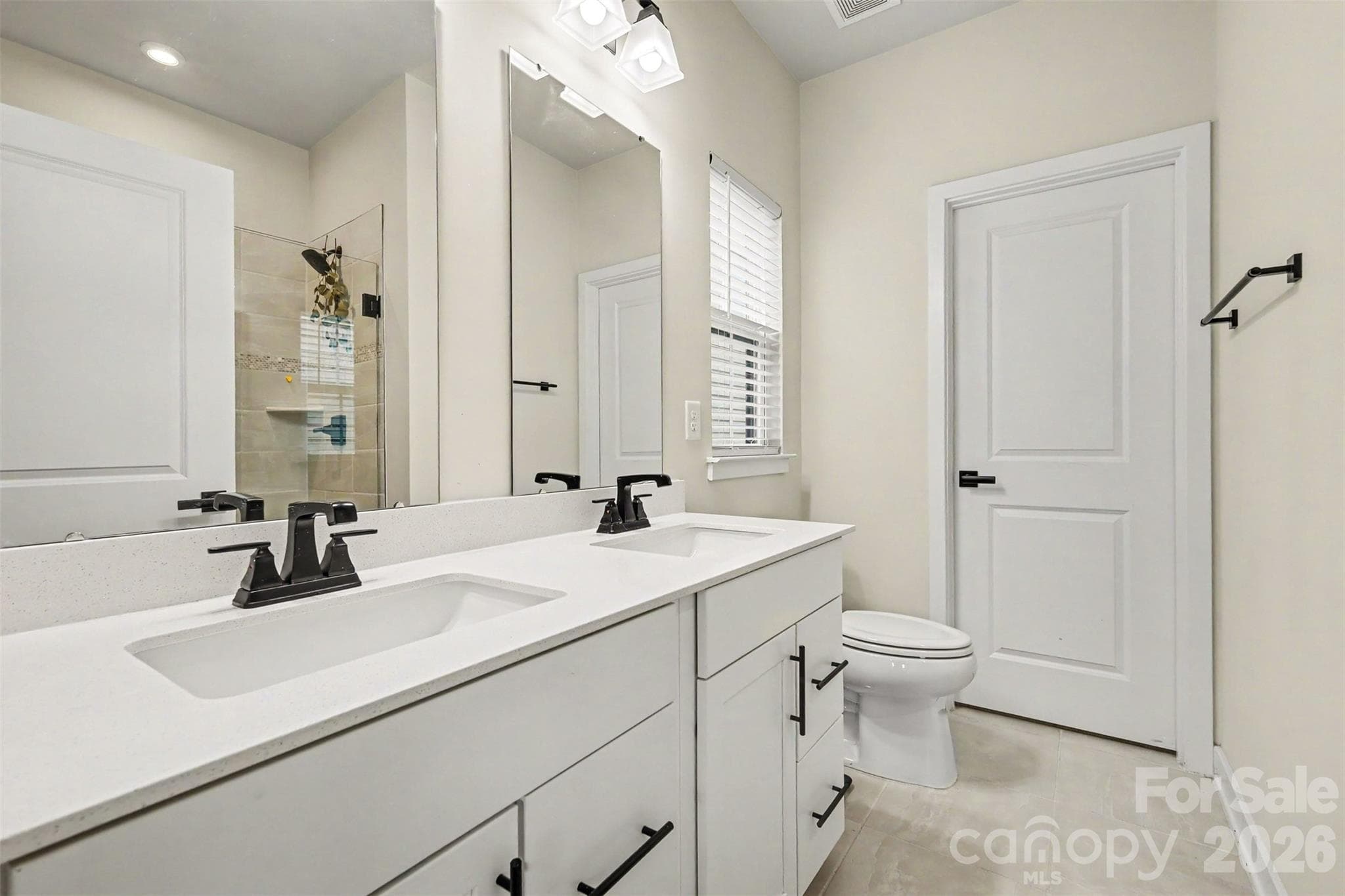 Townhouse at 1018 Simcoe Lane, Charlotte, photo 15 of 37