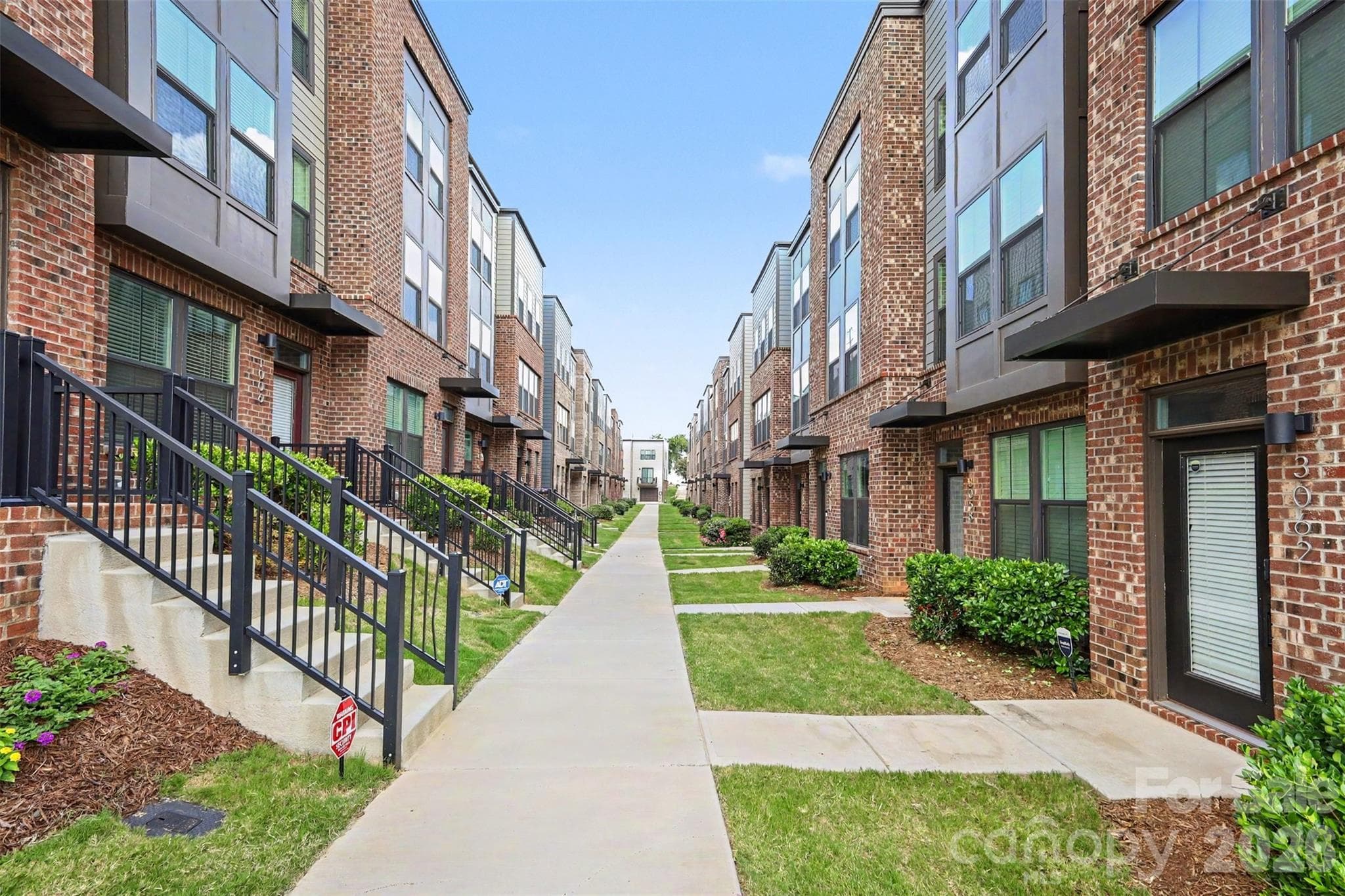 Townhouse at 1018 Simcoe Lane, Charlotte, photo 34 of 37