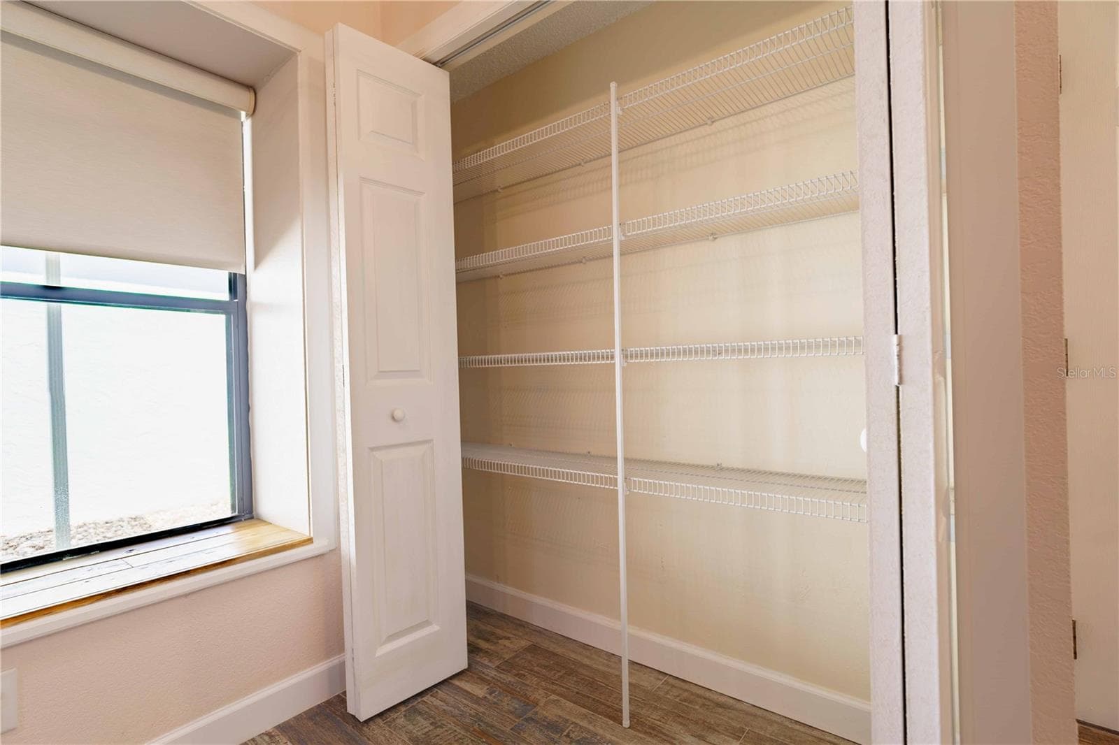 Large Pantry - 4418 NE 4TH ST, OCALA
