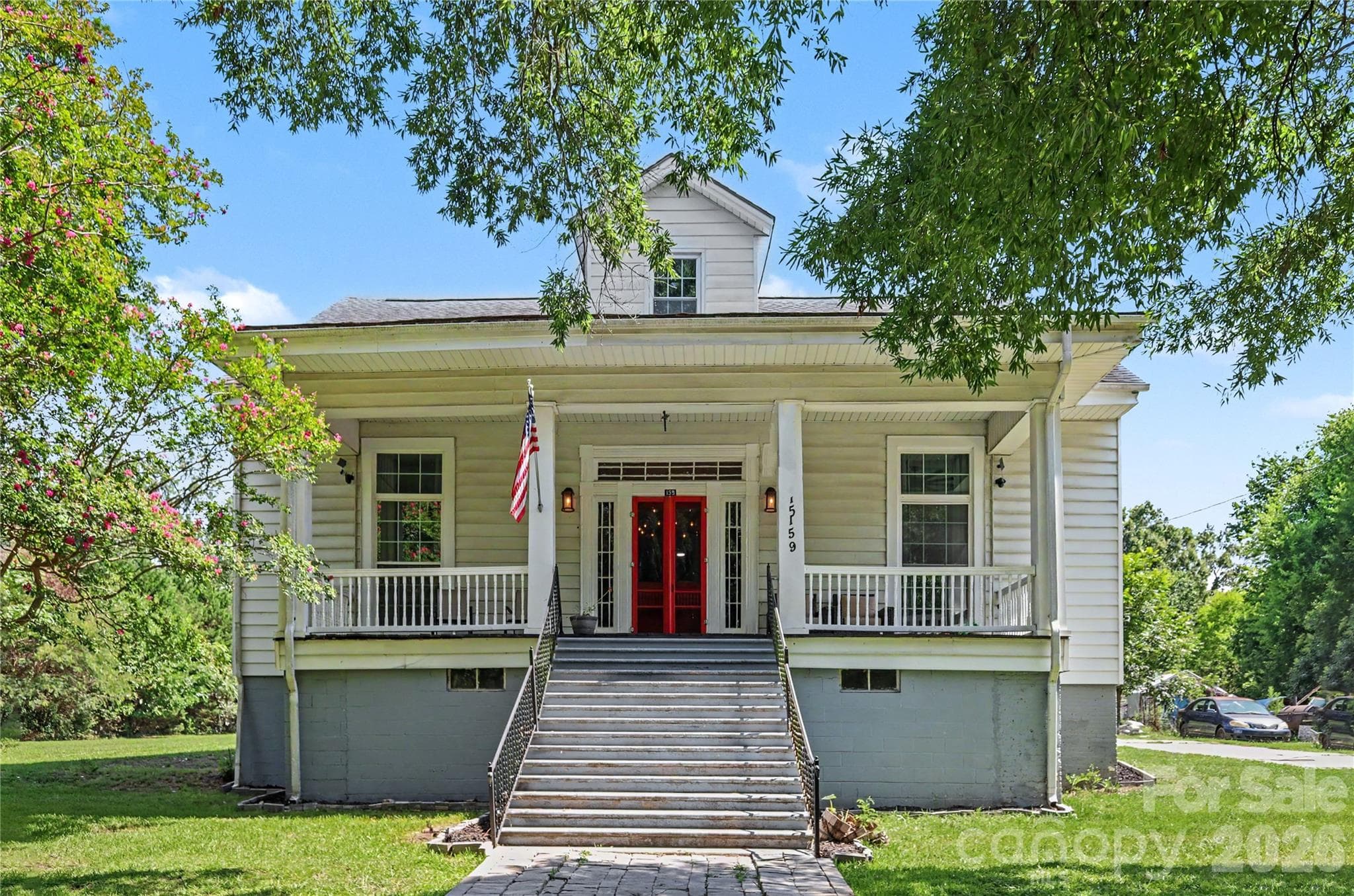 159 E Lacy Street