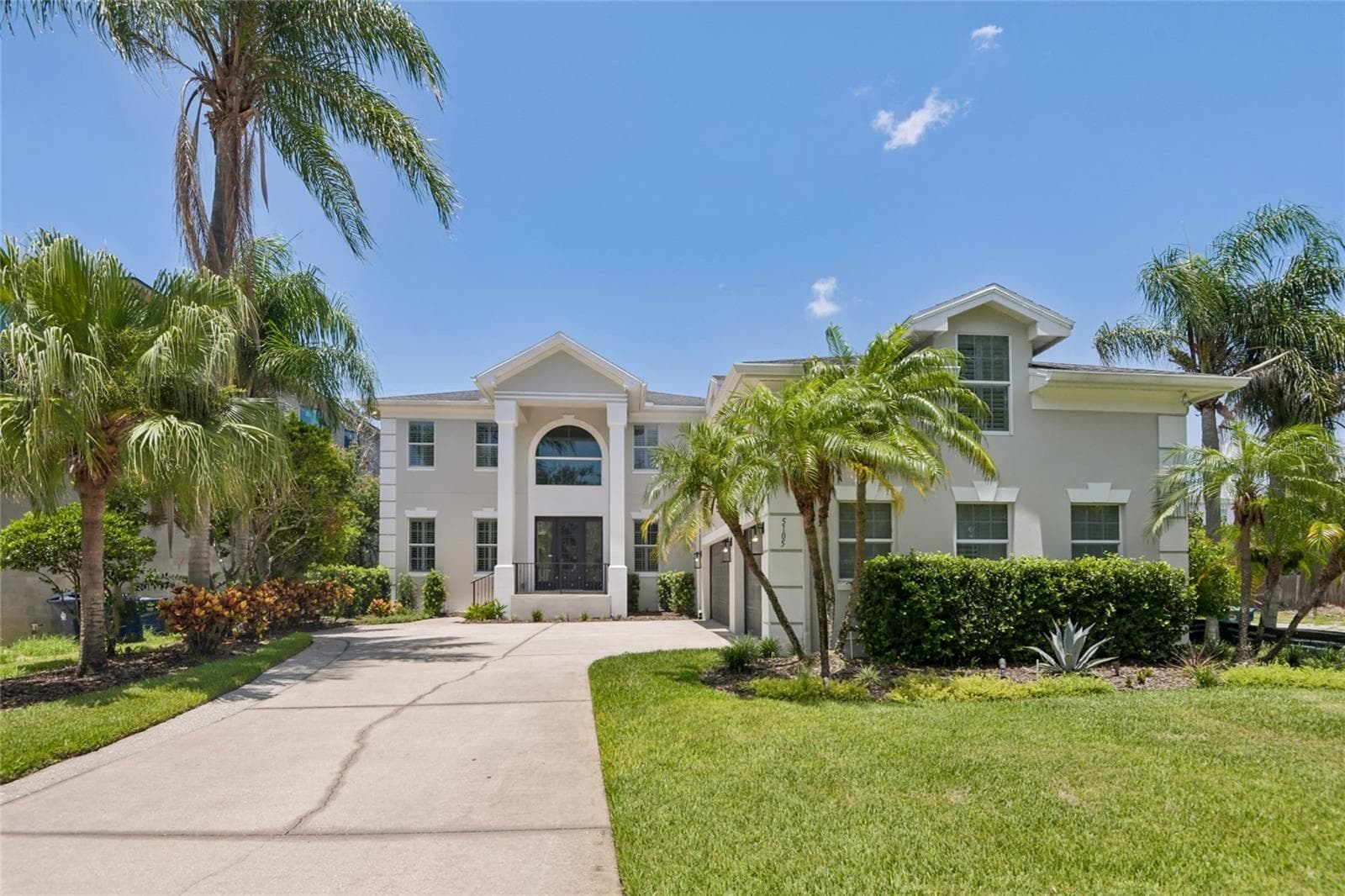 Single Family Residence at 5105 W NEPTUNE WAY, TAMPA, photo 7 of 60