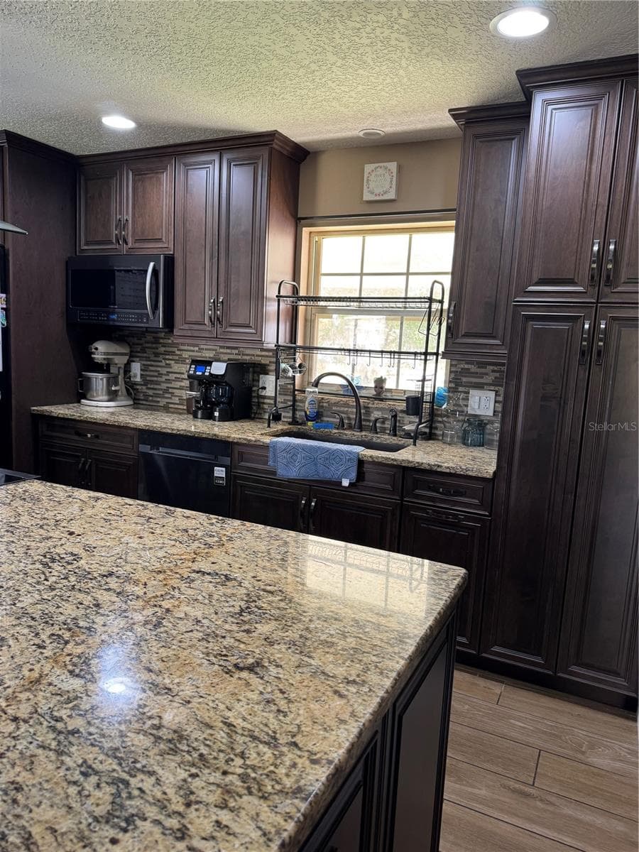 Kitchen - 513 OAKCREST ST, ALTAMONTE SPRINGS