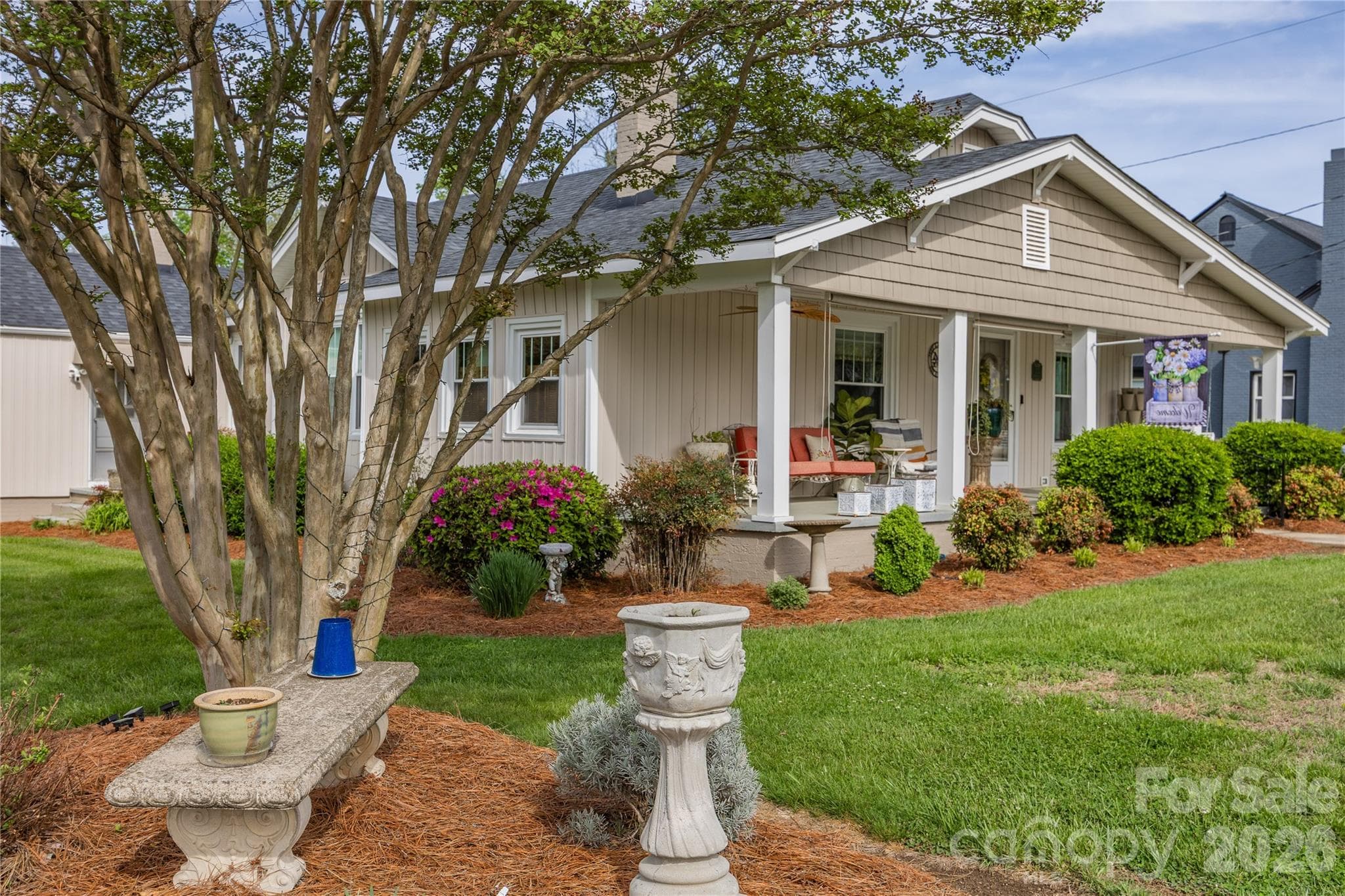 Manicured yard - 271 N Main Street, Denton