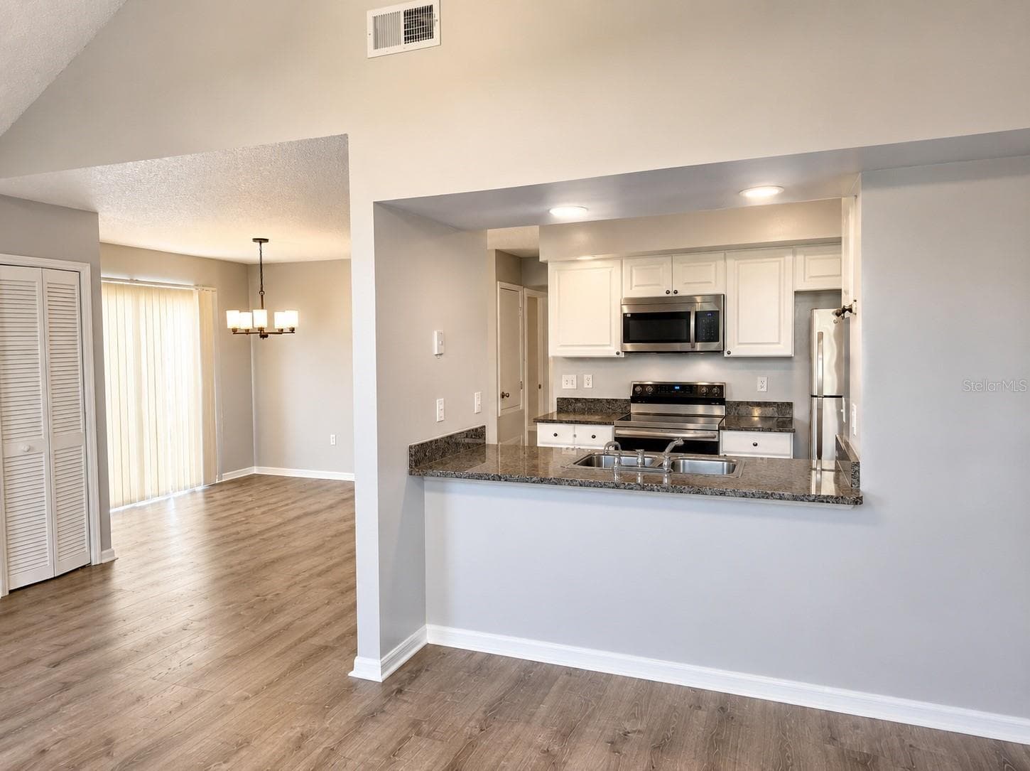 Condominium at 3226 FOX SQUIRREL DR, KISSIMMEE, photo 3 of 17