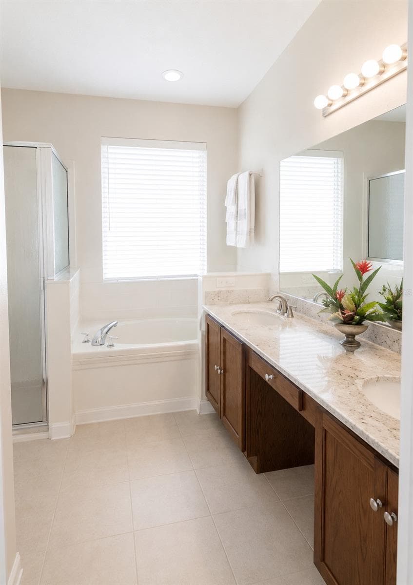 Master Bath - 7935 OAKSTONE CT, ORLANDO