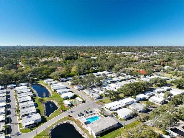 Mobile Home at 2331 BELLEAIR RD #116, CLEARWATER, photo 32 of 50