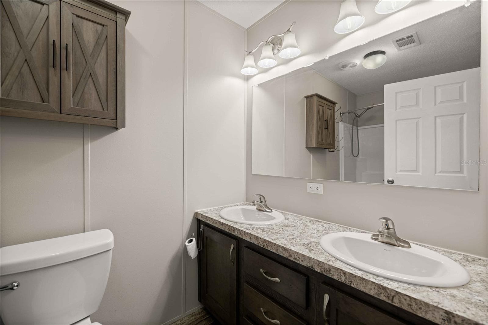 Manufactured Home at 122 SE 70TH CIR, OCALA, photo 20 of 33
