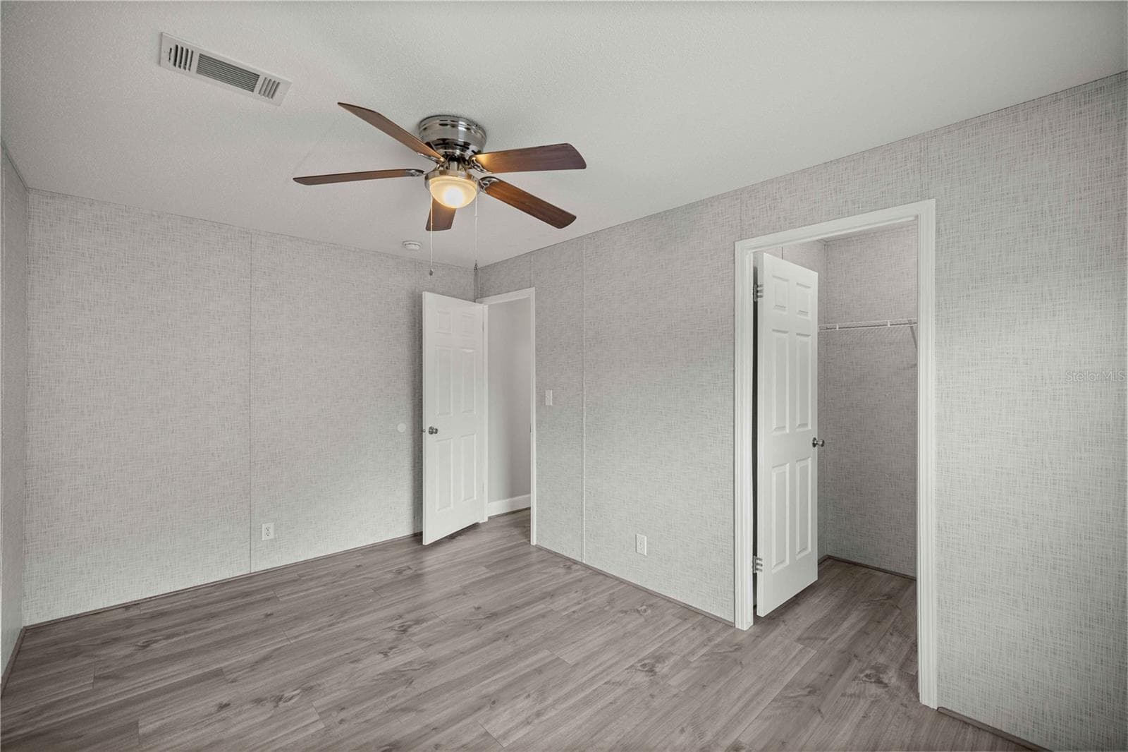 Manufactured Home at 122 SE 70TH CIR, OCALA, photo 22 of 33