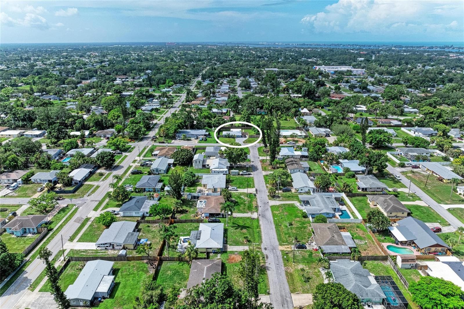 Single Family Residence at 3138 WILLIAMSBURG ST, SARASOTA, photo 6 of 68