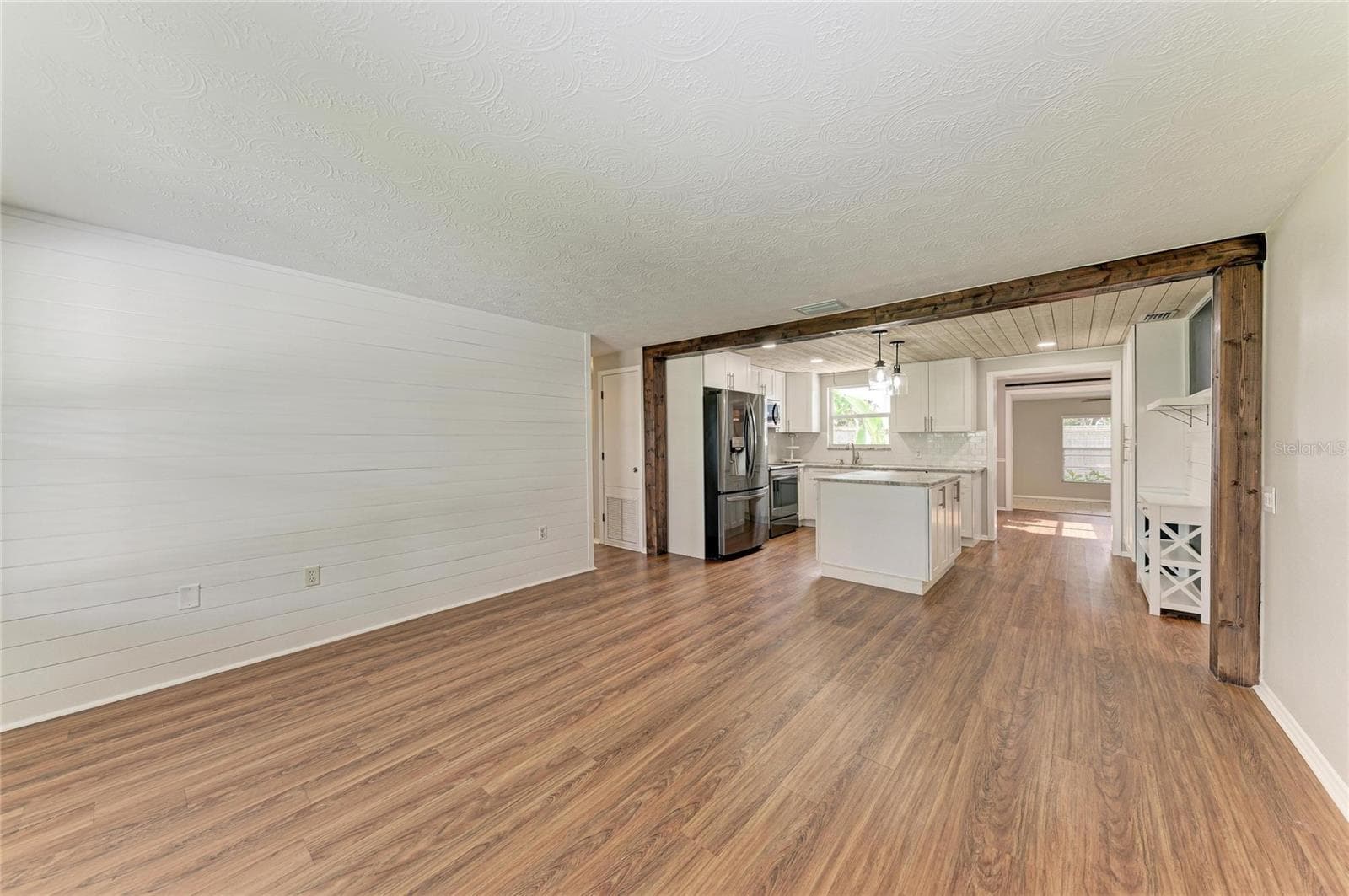 Single Family Residence at 3138 WILLIAMSBURG ST, SARASOTA, photo 9 of 68