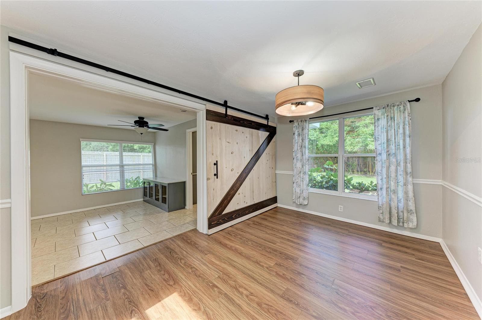 Single Family Residence at 3138 WILLIAMSBURG ST, SARASOTA, photo 18 of 68