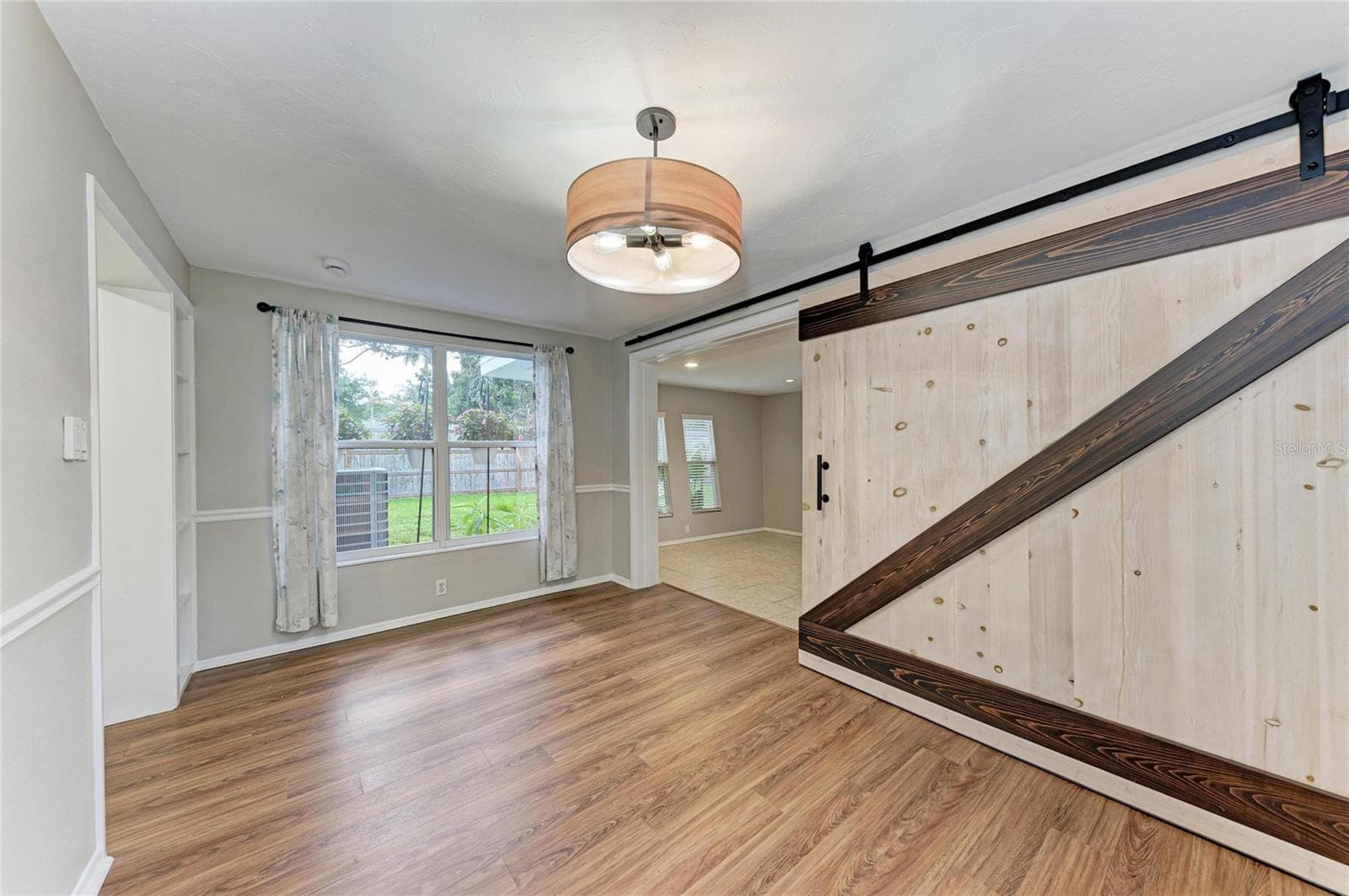 Single Family Residence at 3138 WILLIAMSBURG ST, SARASOTA, photo 20 of 68