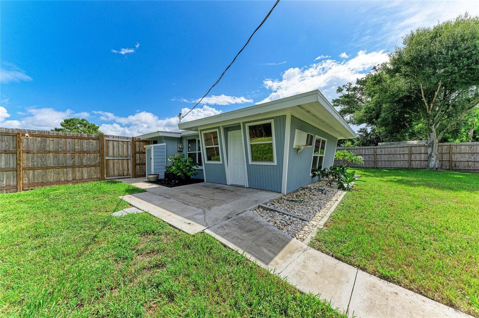Single Family Residence at 3138 WILLIAMSBURG ST, SARASOTA, photo 43 of 68