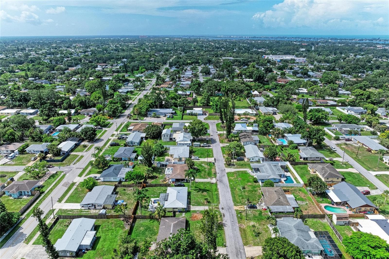 Single Family Residence at 3138 WILLIAMSBURG ST, SARASOTA, photo 55 of 68