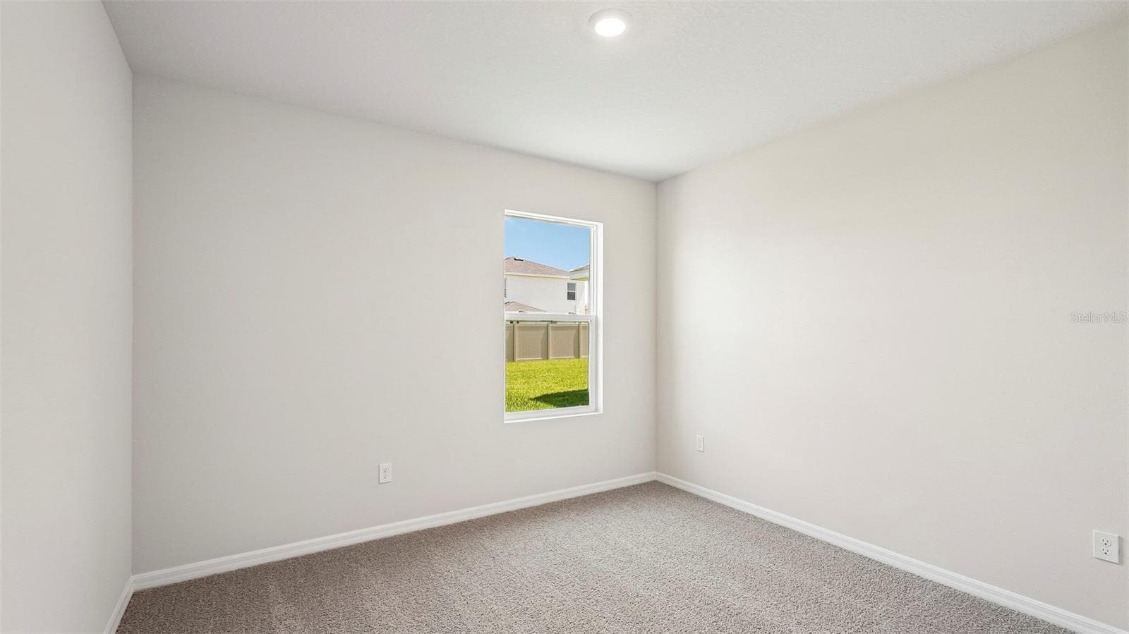 Single Family Residence at 5725 SILVER MOONLIGHT DR, PALMETTO, photo 19 of 51