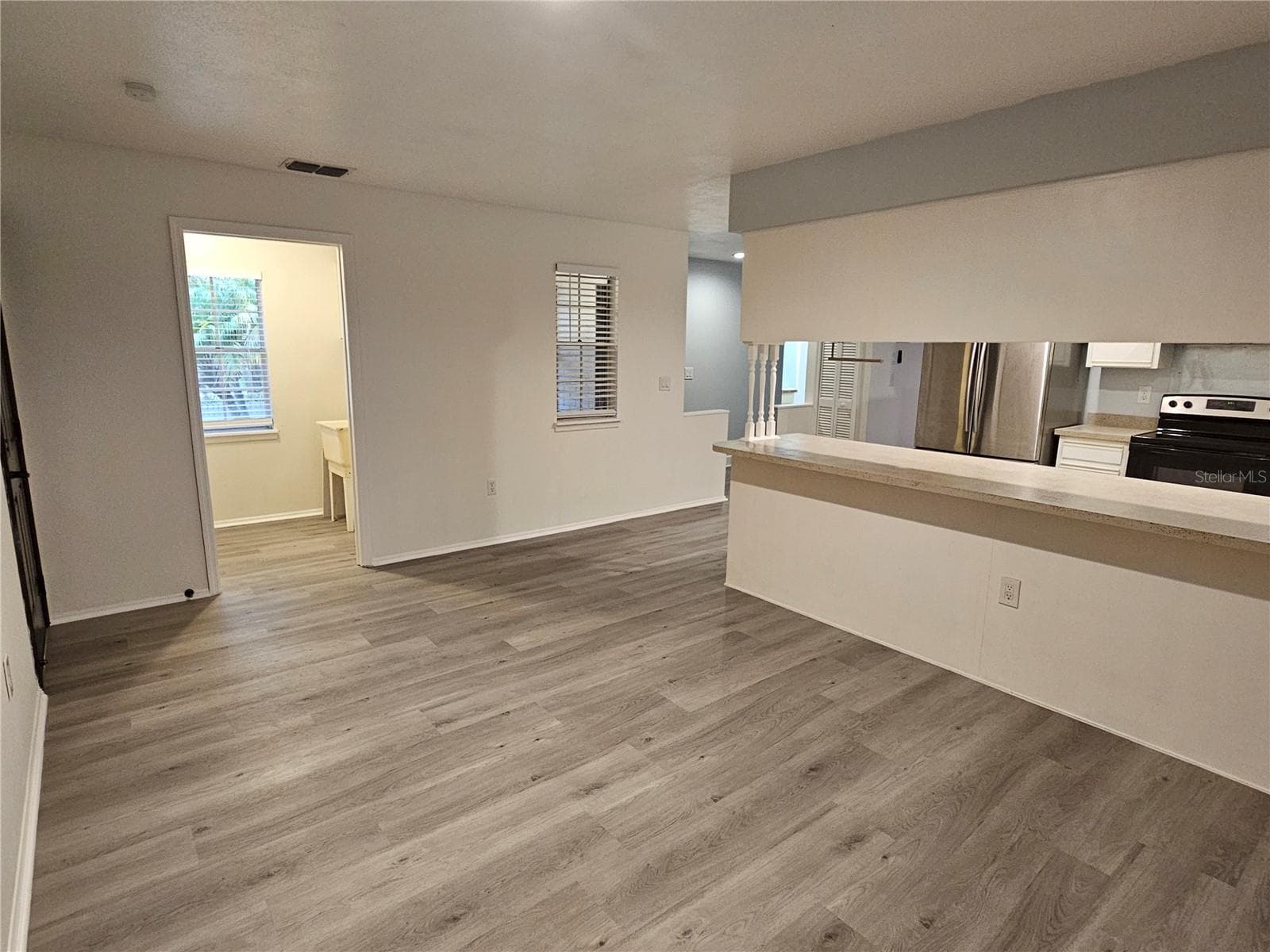 Single Family Residence at 22360 SOUTHSHORE DR, LAND O LAKES, photo 6 of 16