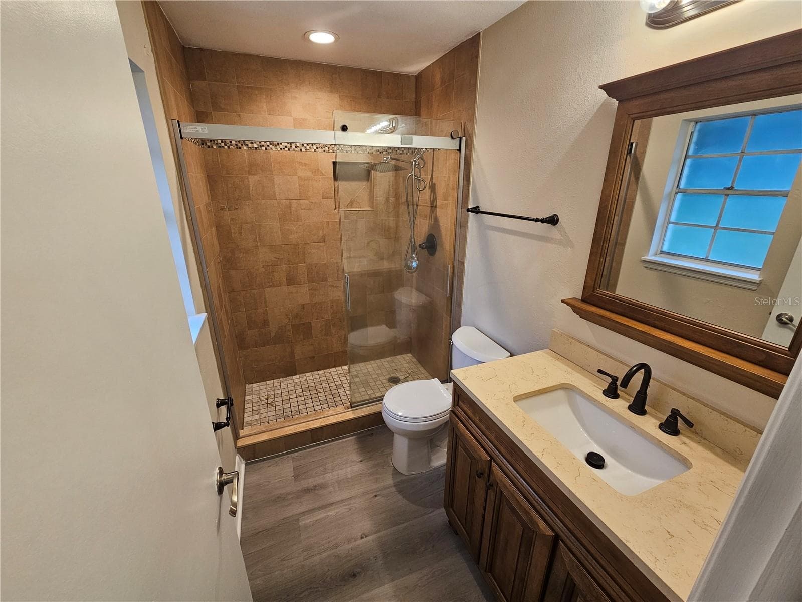 Single Family Residence at 22360 SOUTHSHORE DR, LAND O LAKES, photo 14 of 16