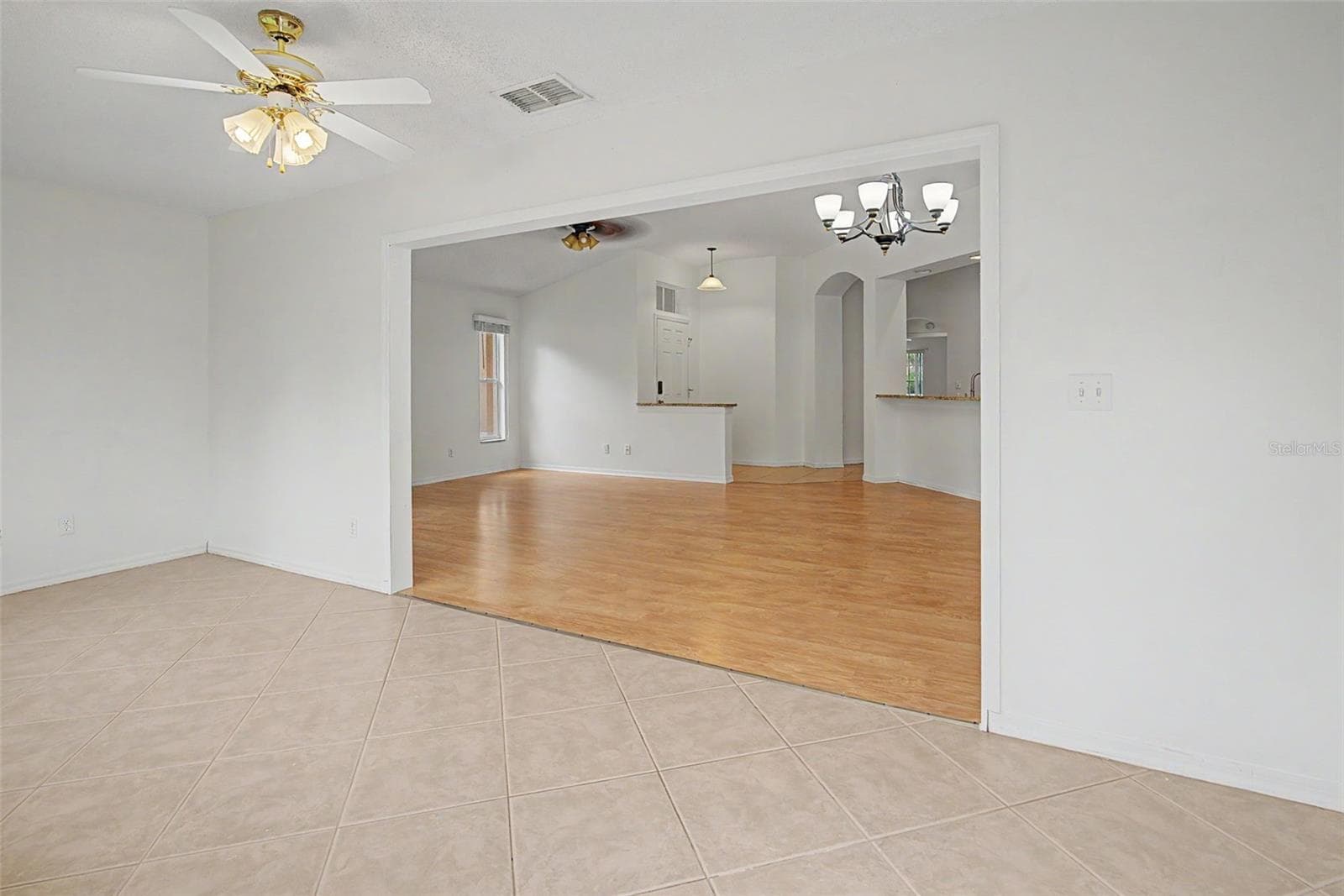 Villa at 2241 WORTHINGTON GREENS DR, SUN CITY CENTER, photo 15 of 33